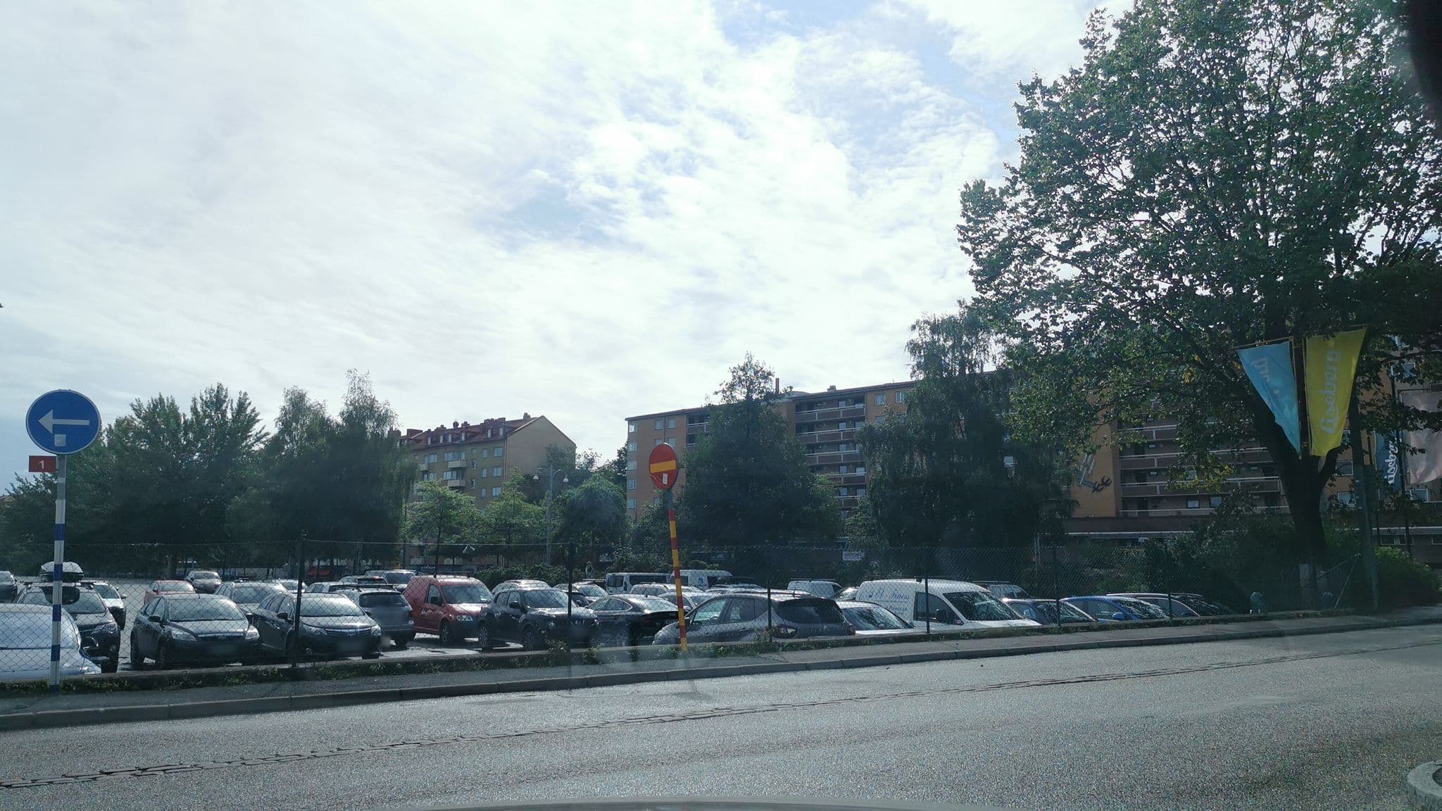 Street view near Saluhallen the food market, Gothenburg — © nonenstyle (CC BY-SA · Mapillary)