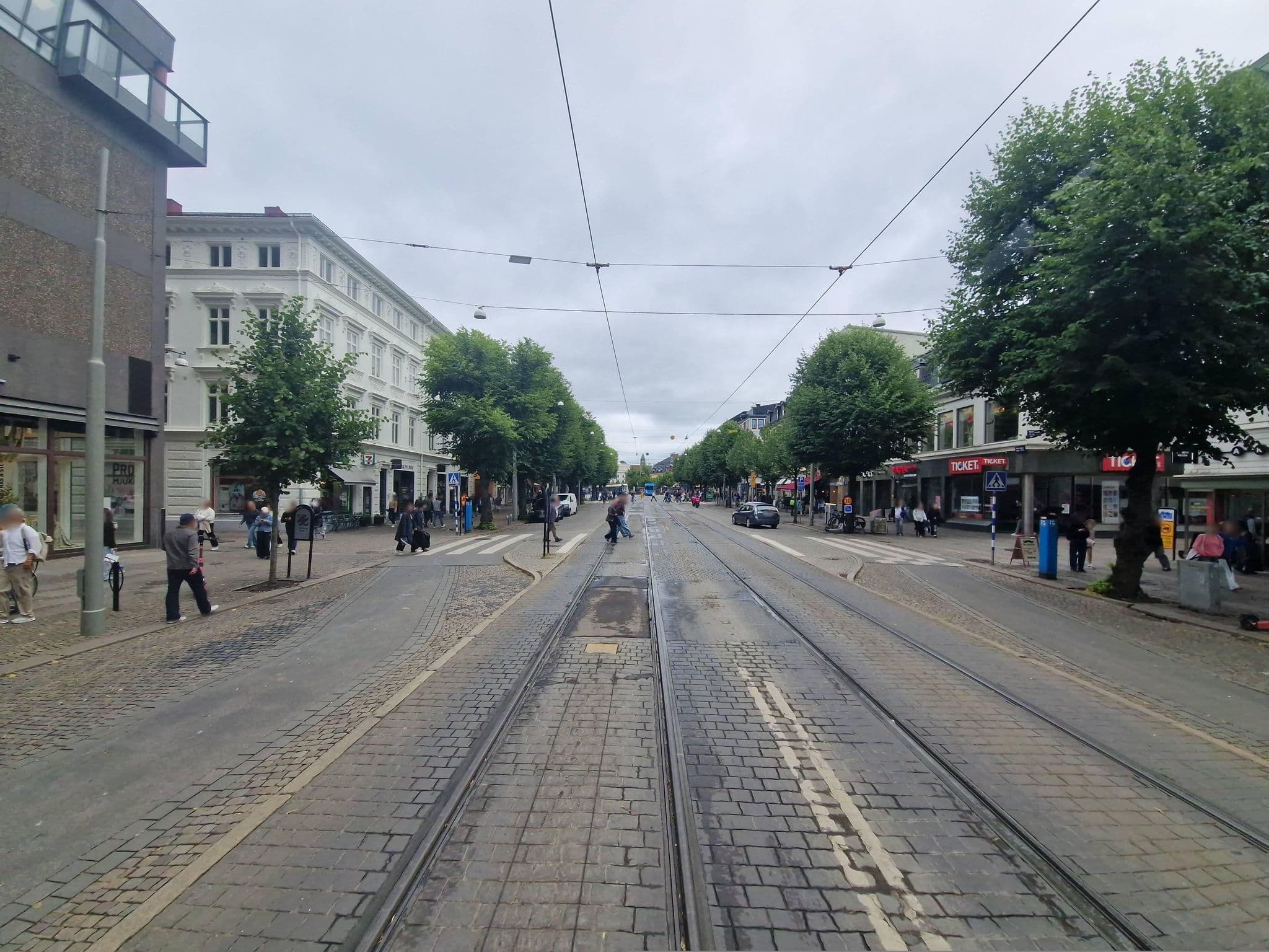 Street view near Hotel Cosmorama, Gothenburg — © houtari (CC BY-SA · Mapillary)