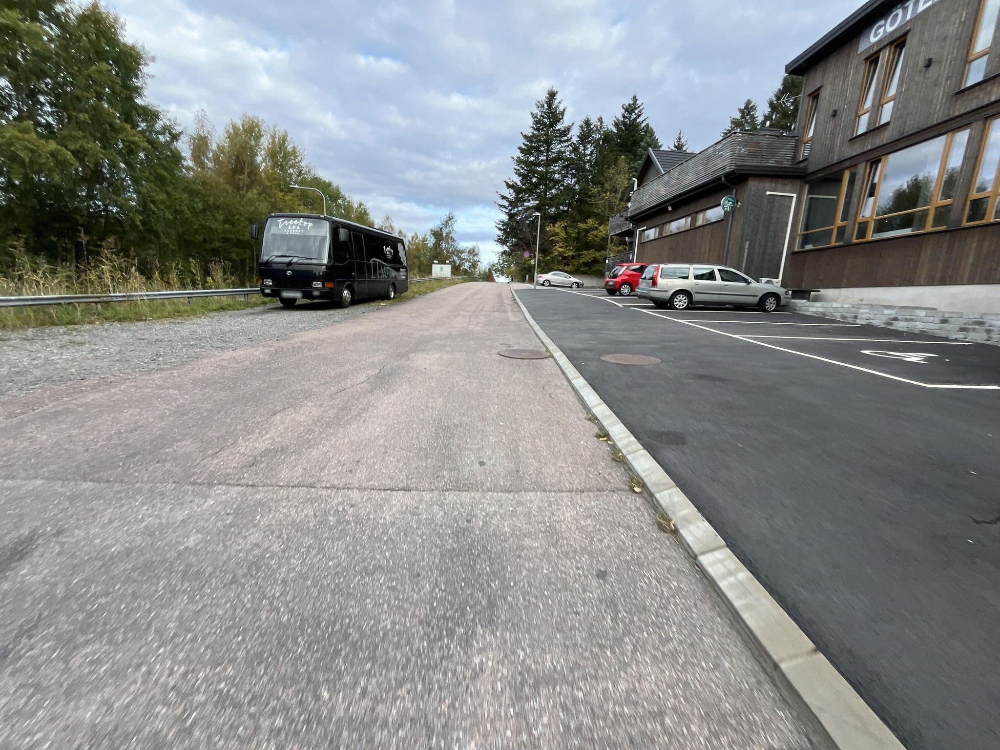 Street view near Elisero Hotell, Gothenburg — © bjober001 (CC BY-SA · Mapillary)