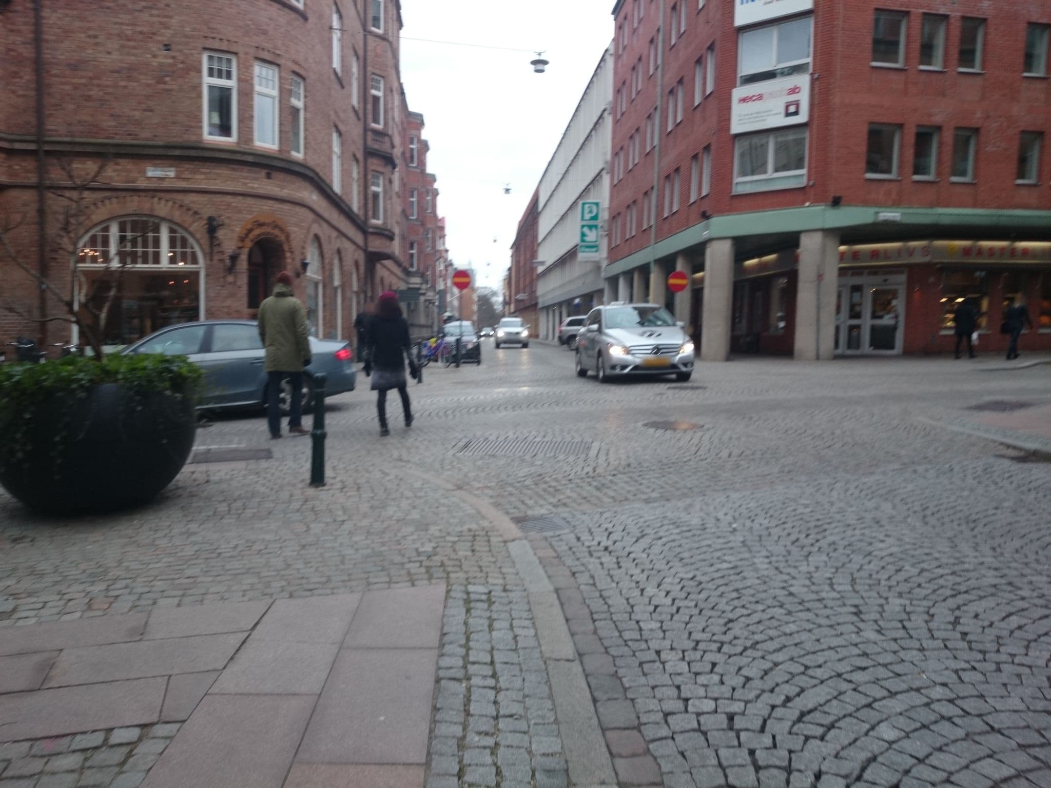 Street view near Michelle’s AirBnB, Malmö — © peterneubauer (CC BY-SA · Mapillary)