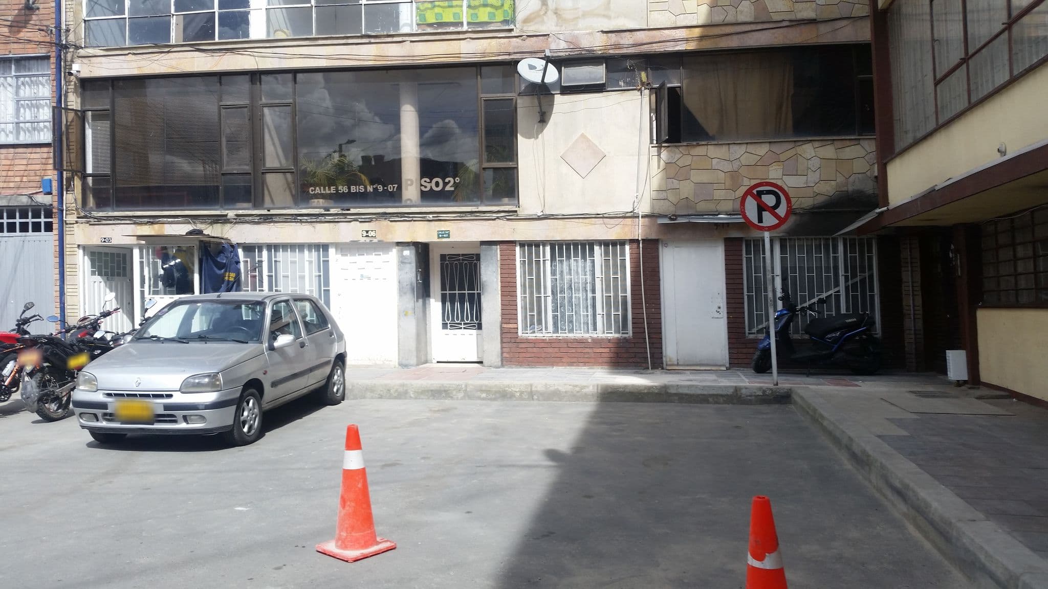 Street view near Lugaro, Bogotá