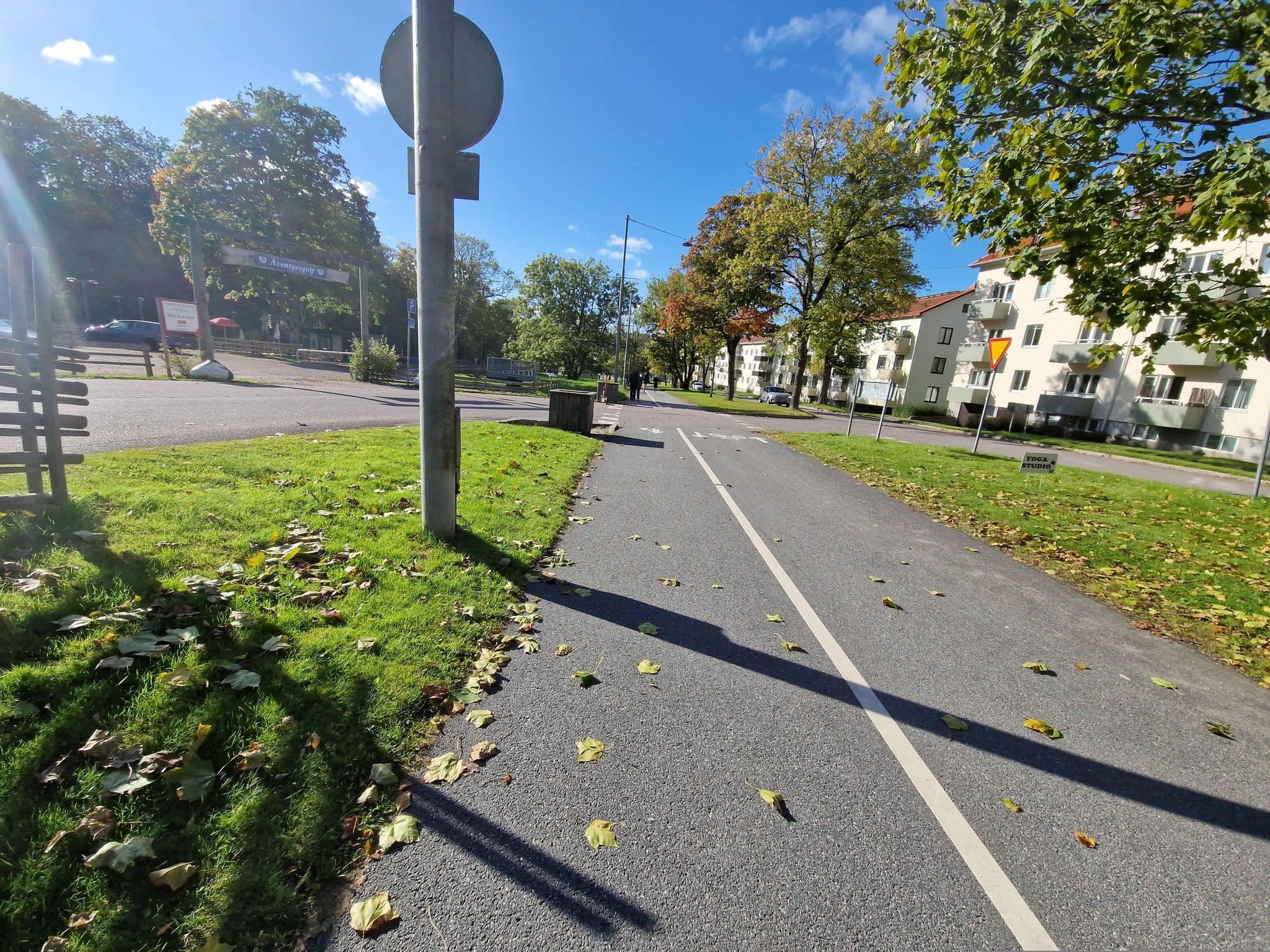 Street view near Lisebergsbyns Bed & Breakfast, Gothenburg — © houtari (CC BY-SA · Mapillary)