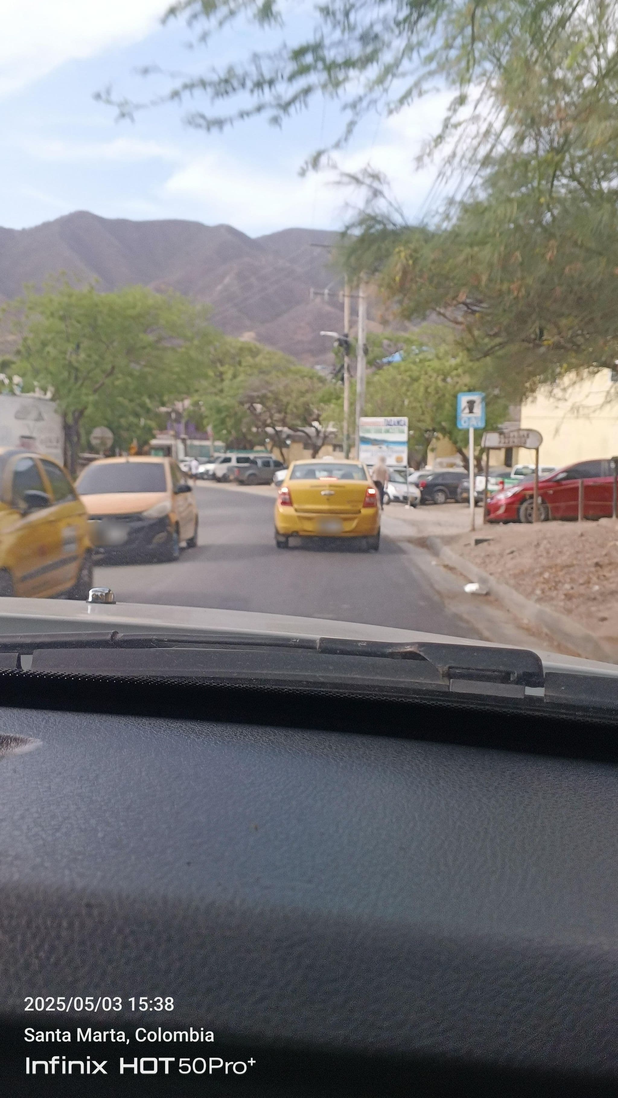Street view near Pura Vida, Santa Marta