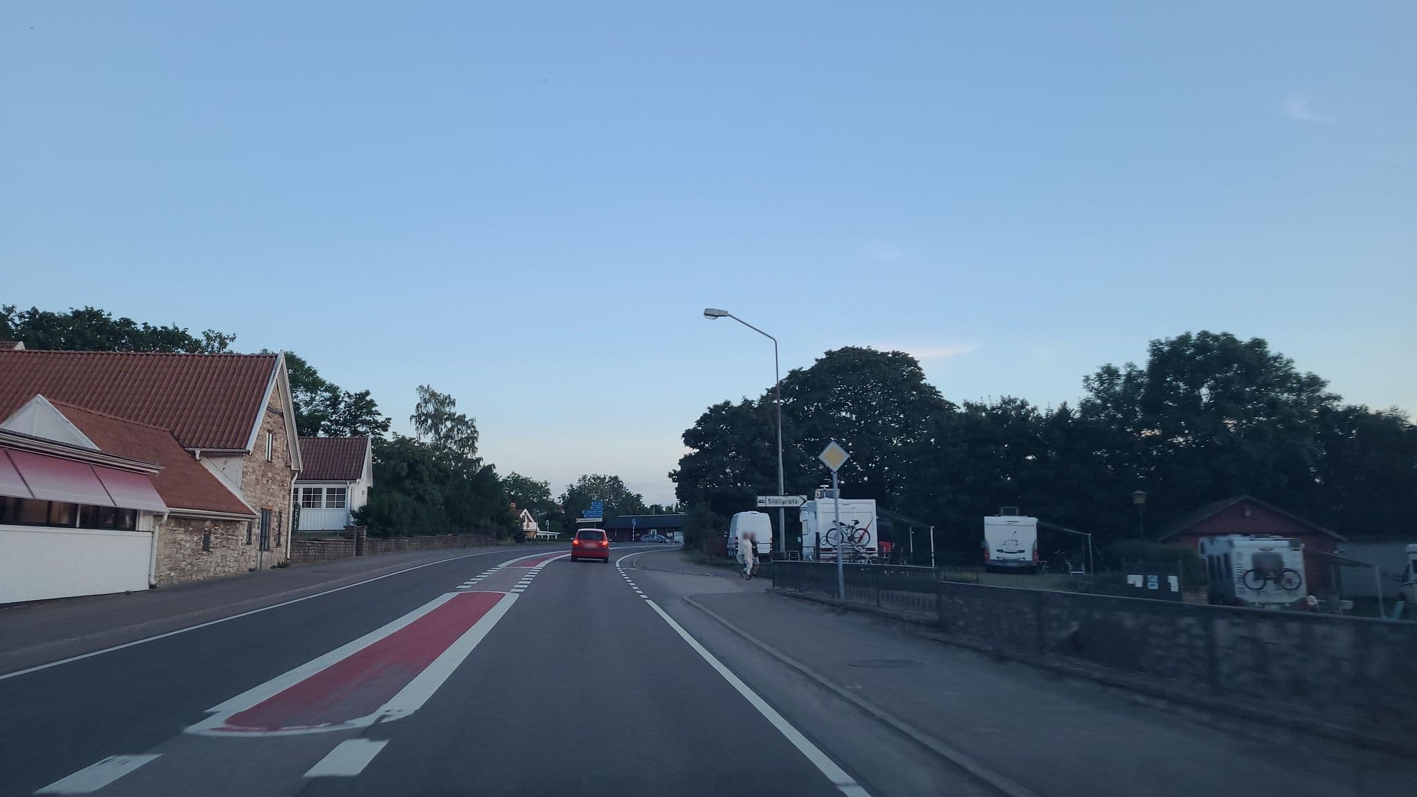 Street view near Farbror Alfreds Stuga Sjöutsikt, Borgholm — © jopparn (CC BY-SA · Mapillary)