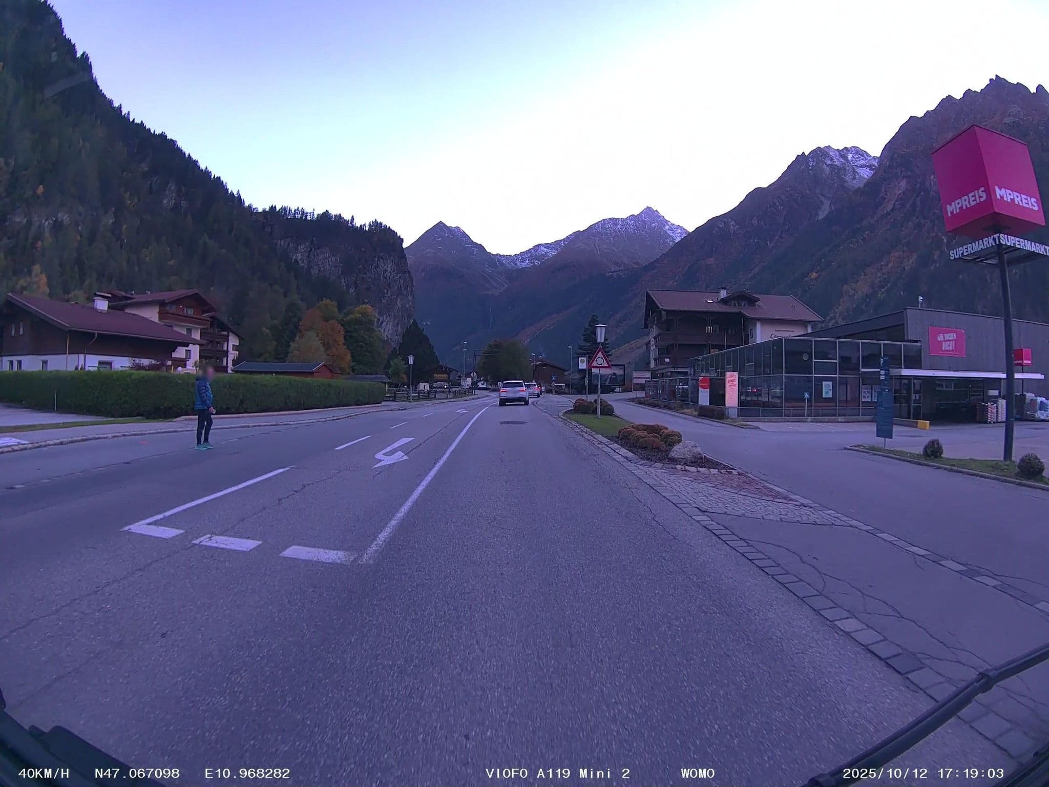 Street view near Alpinea, Längenfeld
