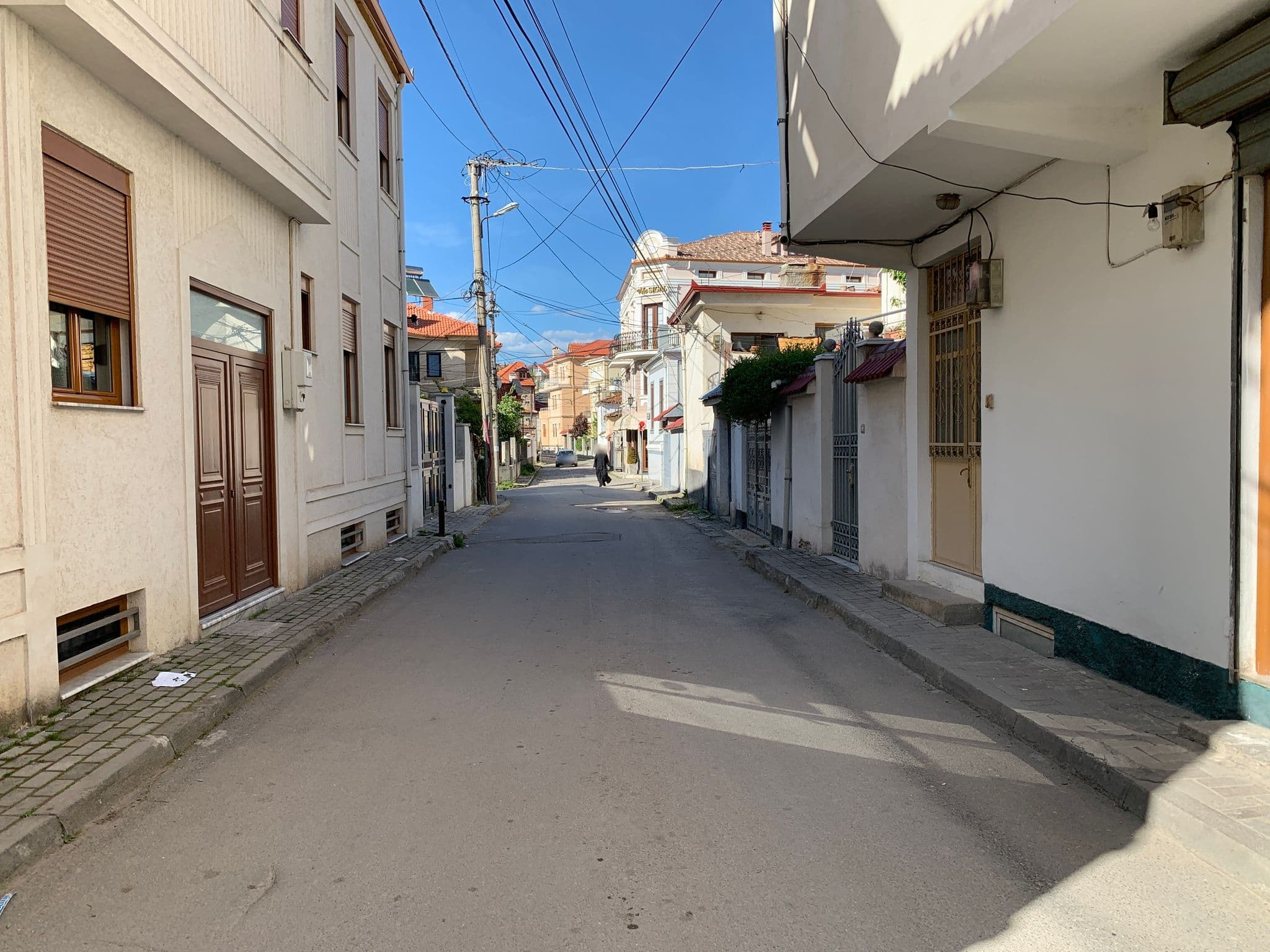 Street view near Bujtina Behram, Korçë — © vrinek (CC BY-SA · Mapillary)