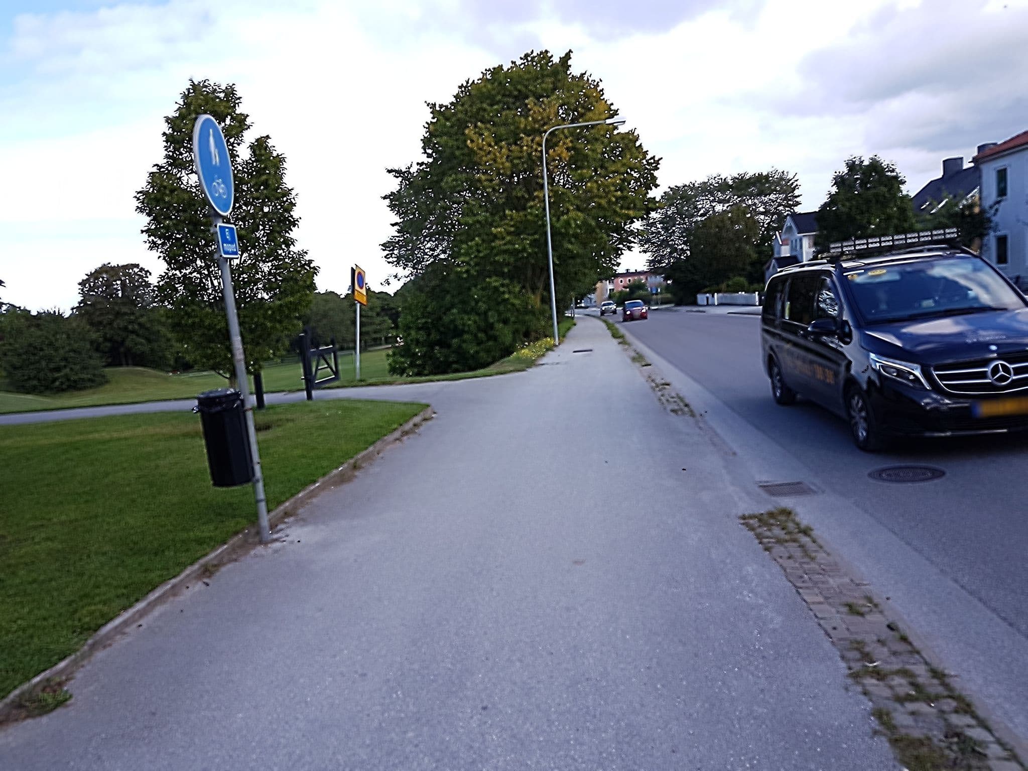 Street view near Nawal Jaber Ali Alsaleh, Visby — © ainali (CC BY-SA · Mapillary)