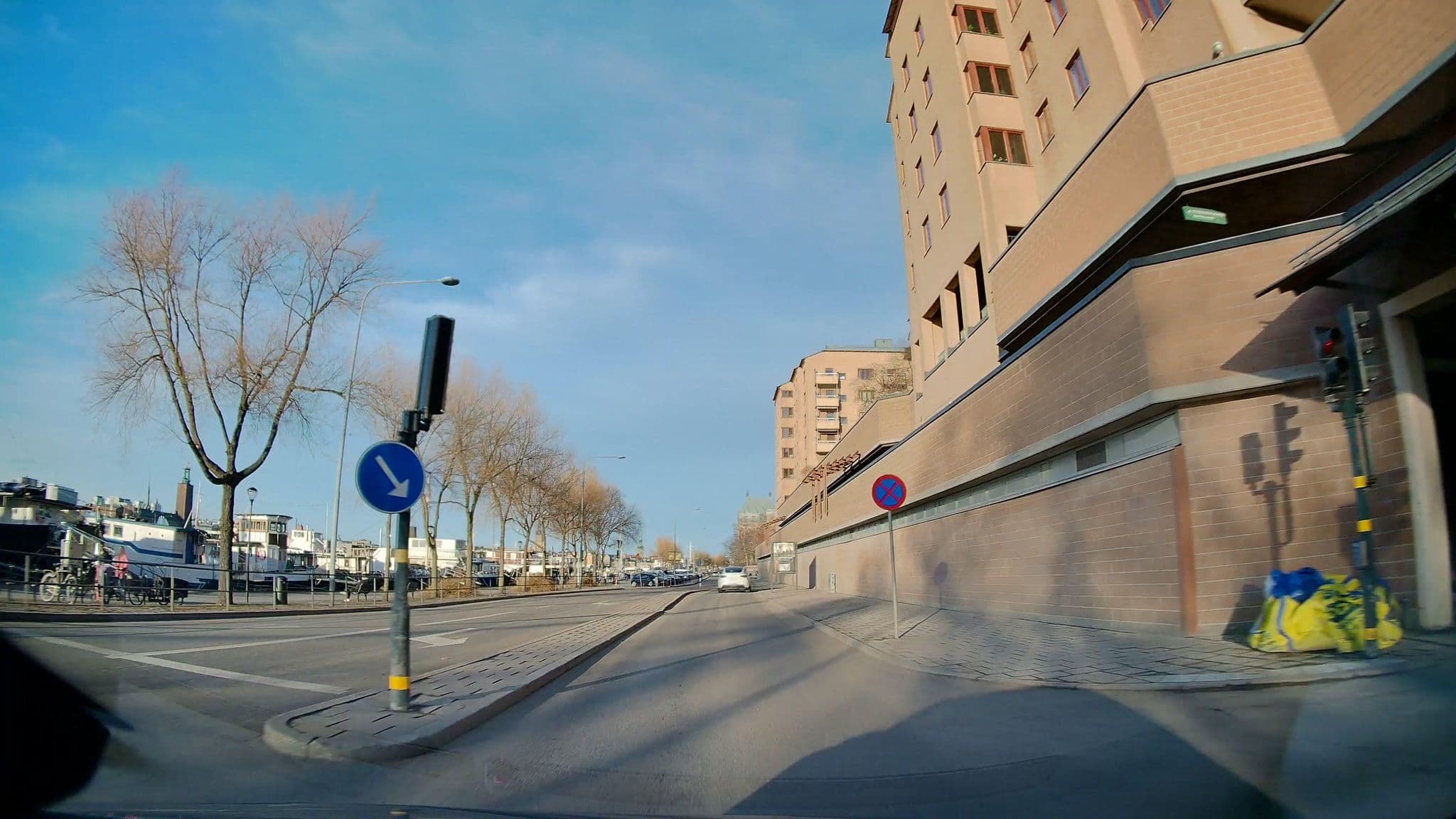 Street view near Rygerfjord, Kungsholmen — © bruno360 (CC BY-SA · Mapillary)
