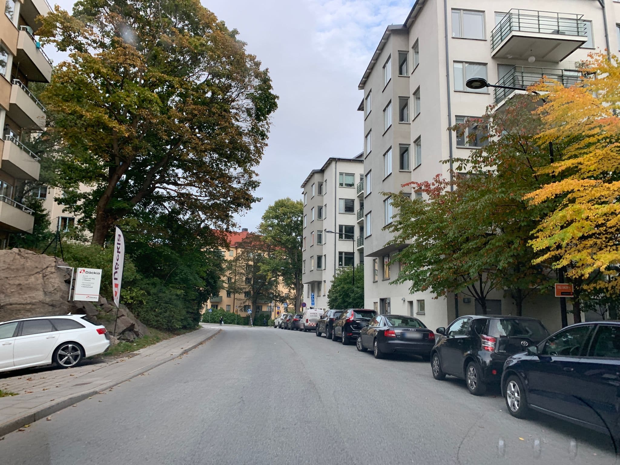 Street view near Mesogea Kakel & Badrumsinredning, Kungsholmen — © lwilson (CC BY-SA · Mapillary)