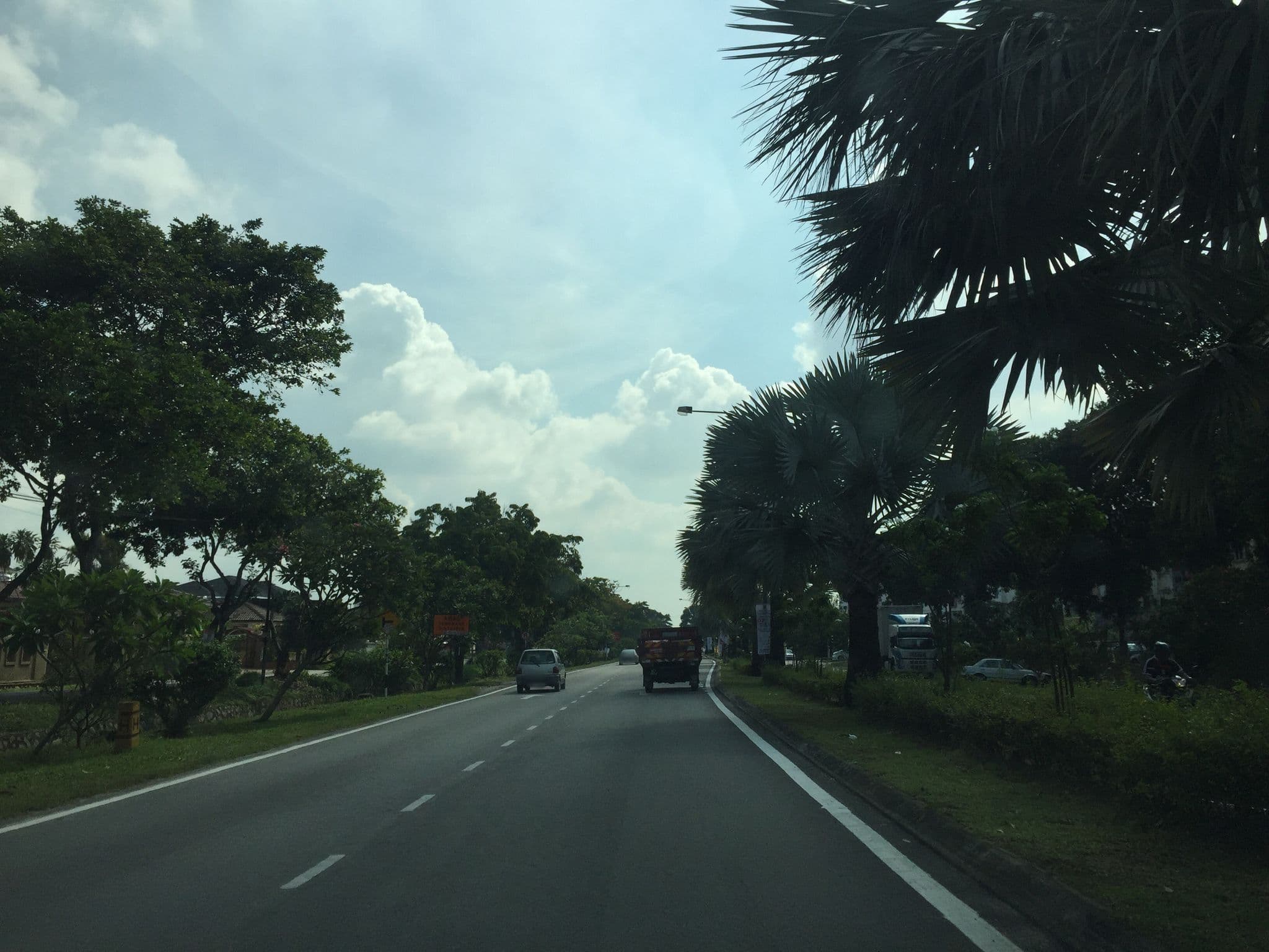 Street view near Studio 4 Premiere Hotel, Klang — © riblit (CC BY-SA · Mapillary)