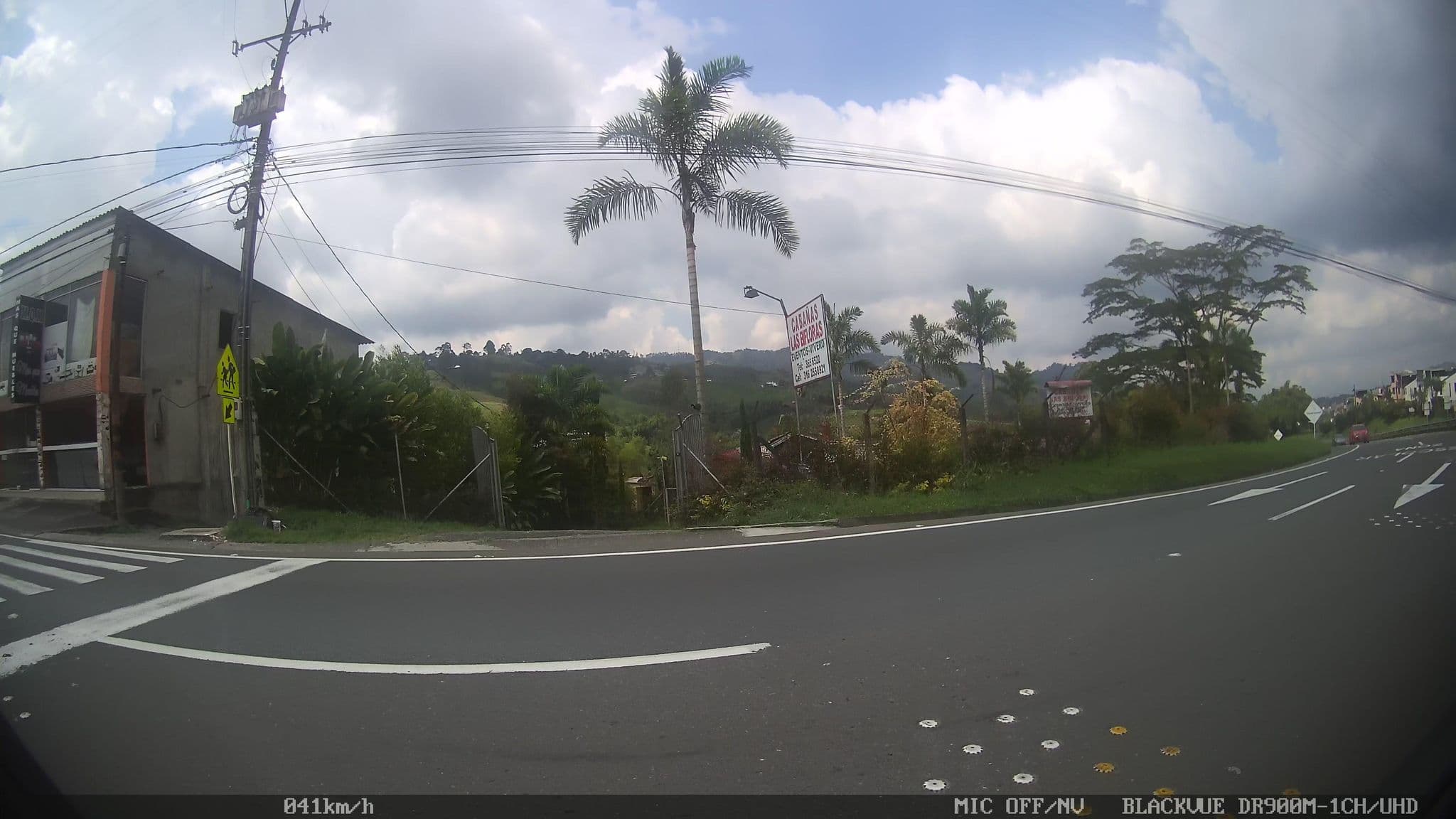 Street view near Cabañas Las Biflores, Santa Rosa de Cabal — © kaart_2 (CC BY-SA · Mapillary)