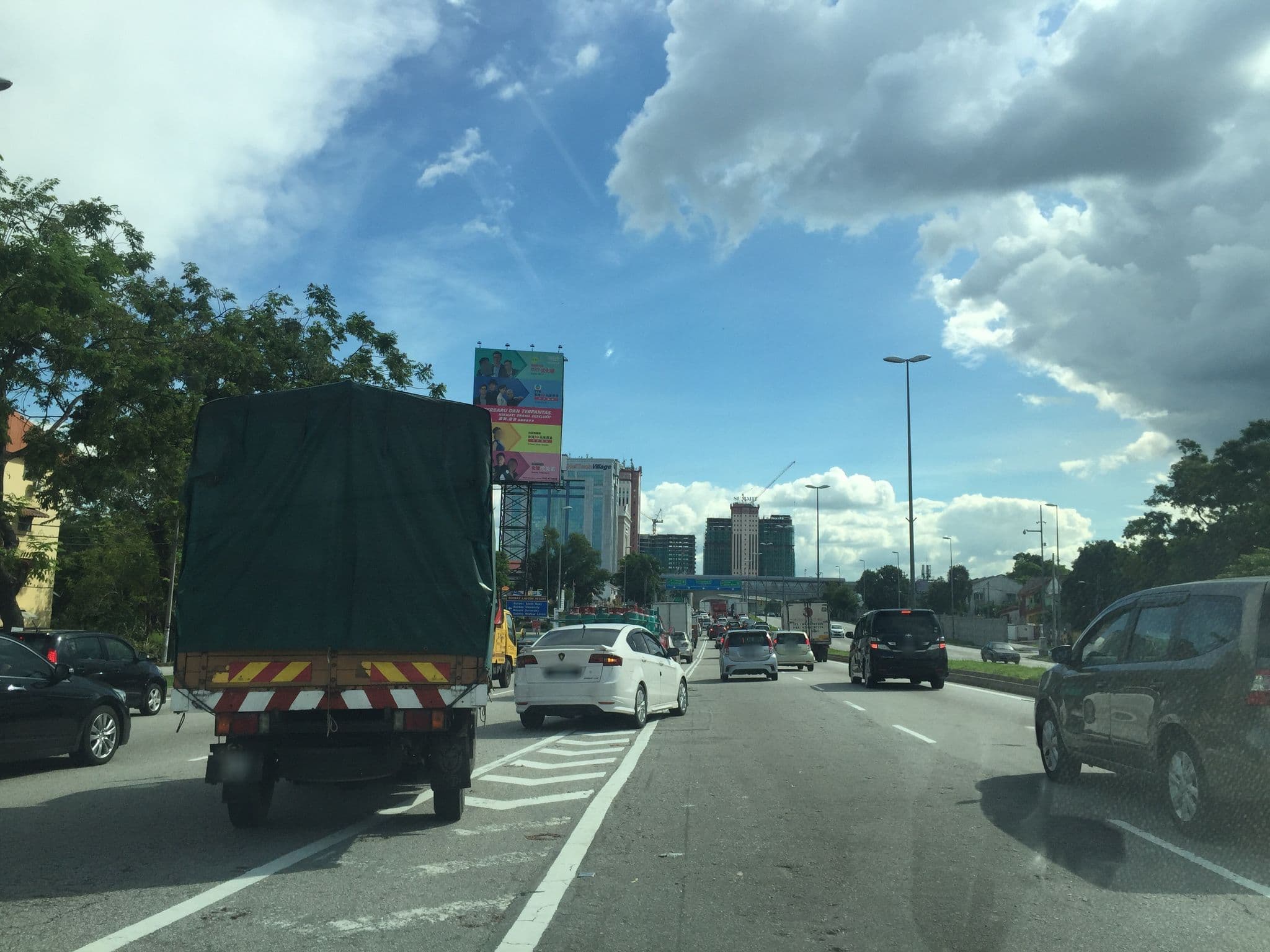 Street view near 3k Hotel, Bandar Sunway — © riblit (CC BY-SA · Mapillary)