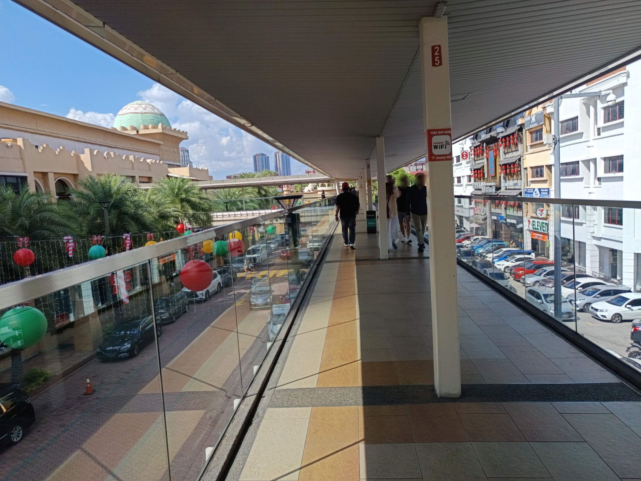 Street view near sunway resort 6 floor, Bandar Sunway — © YikQin (CC BY-SA · Mapillary)