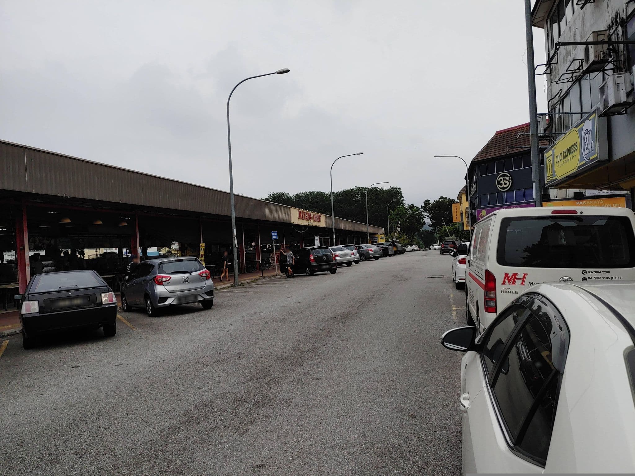 Street view near Oasis Inn, Petaling Jaya — © jaykayenn (CC BY-SA · Mapillary)