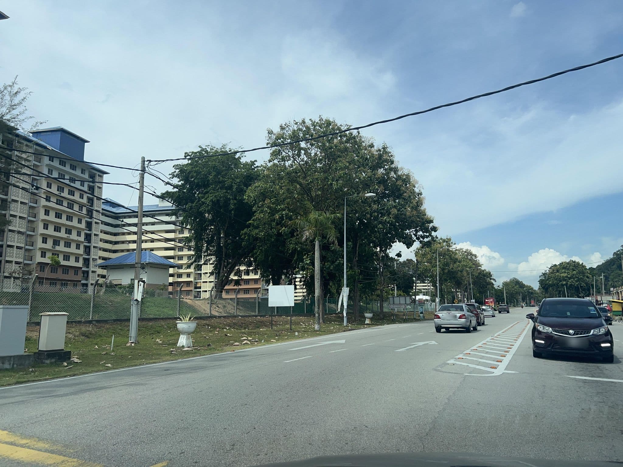 Street view near Valley View Hotel, Lumut — © petajalanterbuka (CC BY-SA · Mapillary)