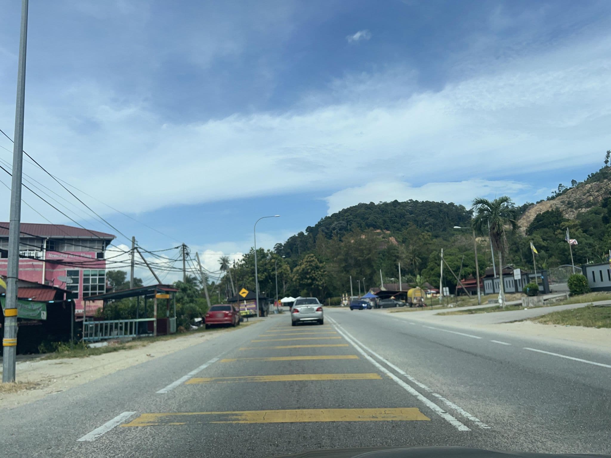 Street view near Raudah Butik Motel, Lumut — © petajalanterbuka (CC BY-SA · Mapillary)