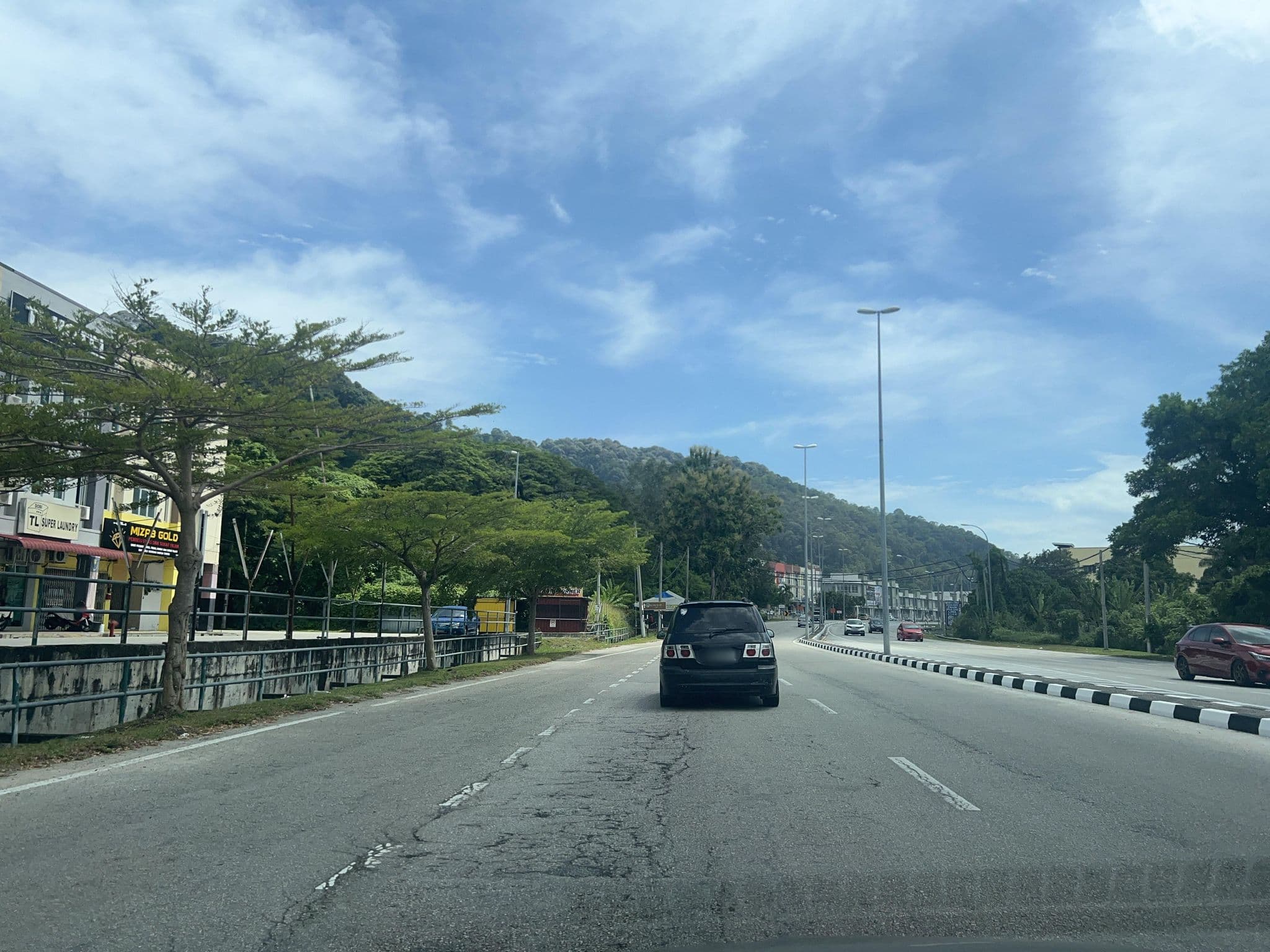 Street view near Garden Inn Hotel, Lumut — © petajalanterbuka (CC BY-SA · Mapillary)