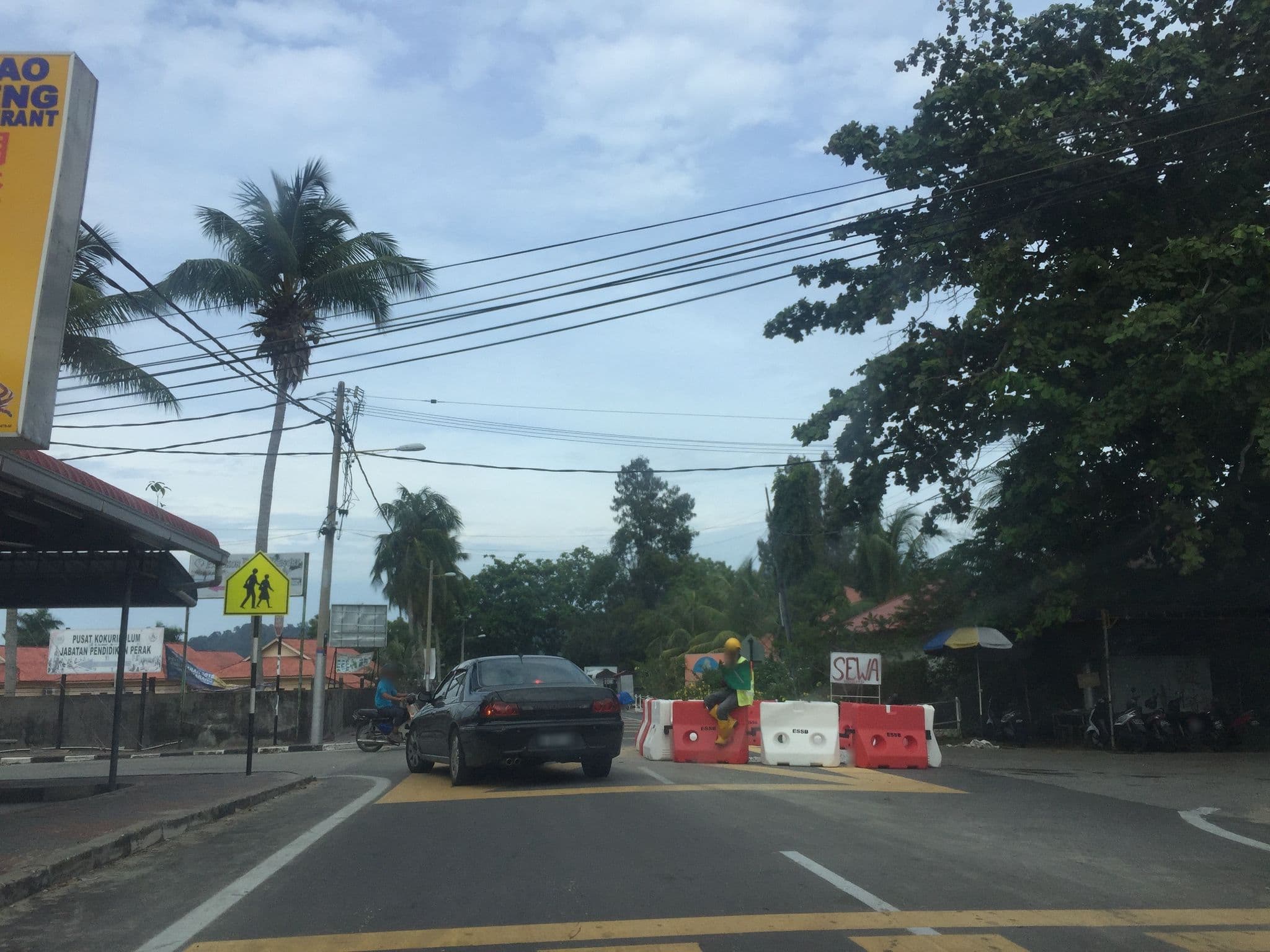 Street view near Sea View Hotel Room, Pangkor — © amnisyafiqah (CC BY-SA · Mapillary)