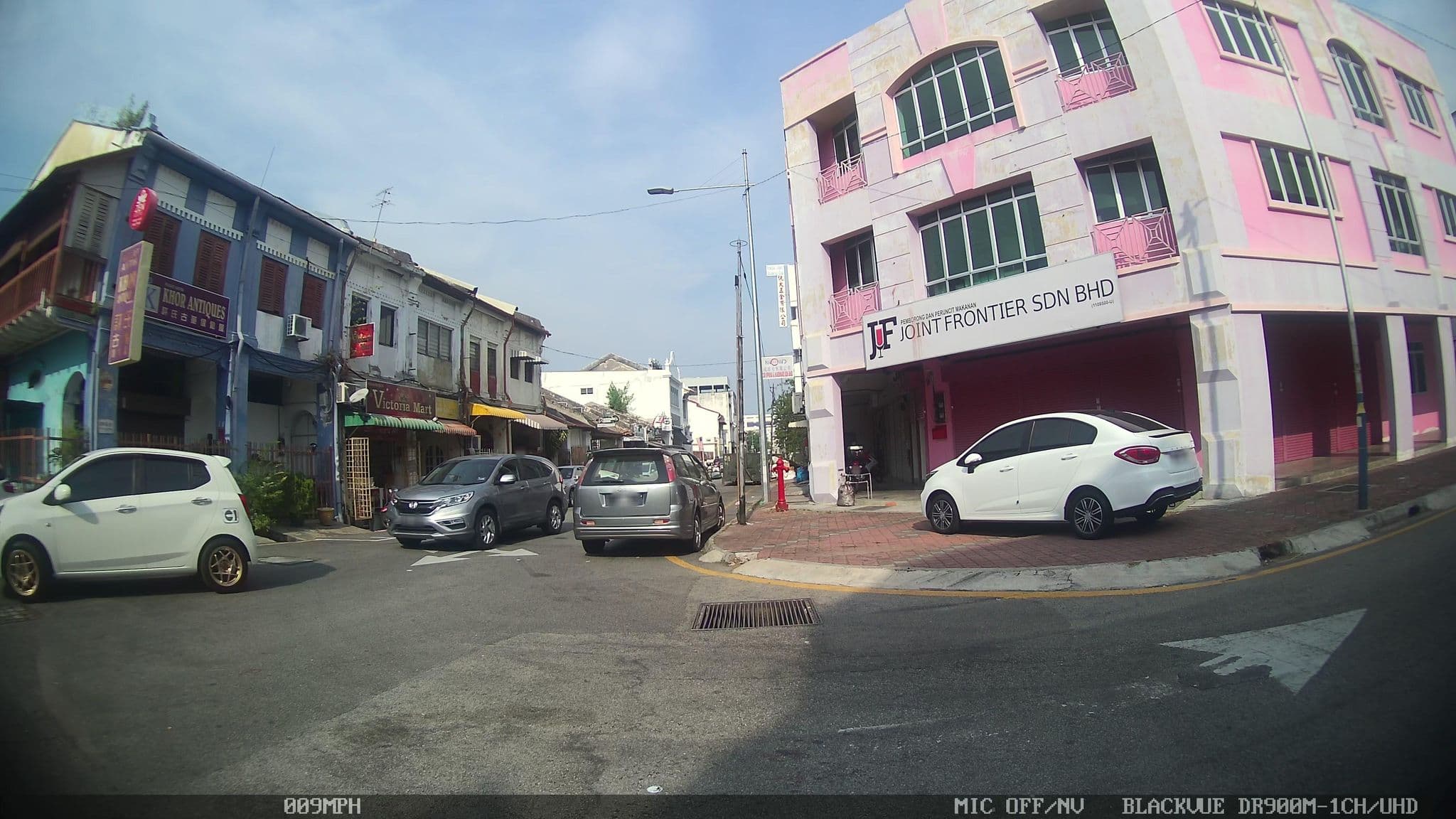 Street view near Vintage House, George Town — © kaart_4 (CC BY-SA · Mapillary)