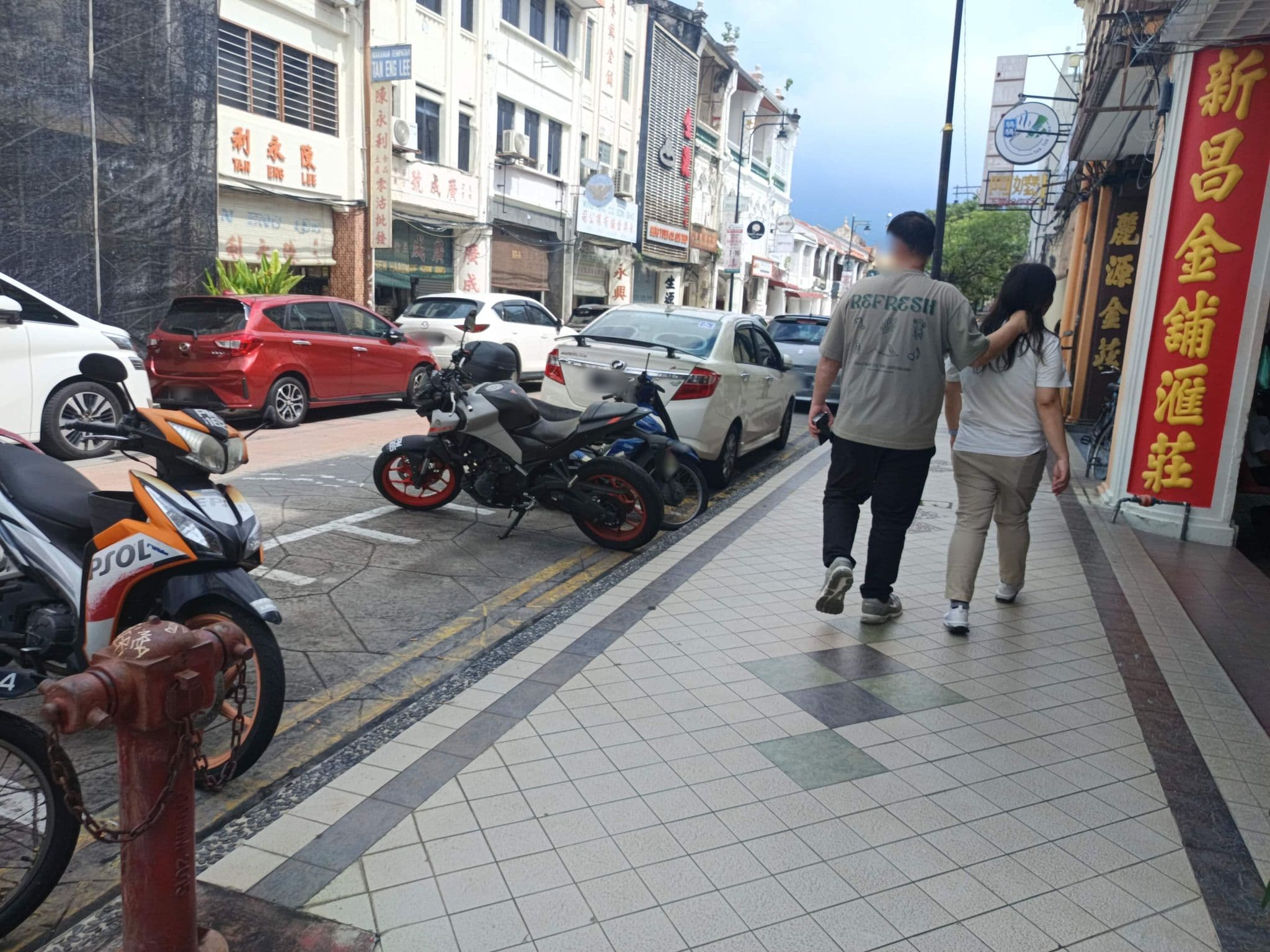Street view near Shanghai 1910 Heritage Hotel, George Town — © YikQin (CC BY-SA · Mapillary)