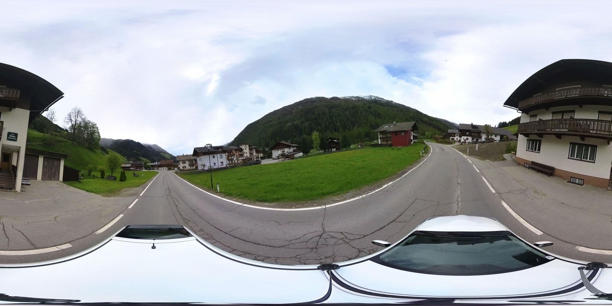 Street view near Haus Tekin, Virgen