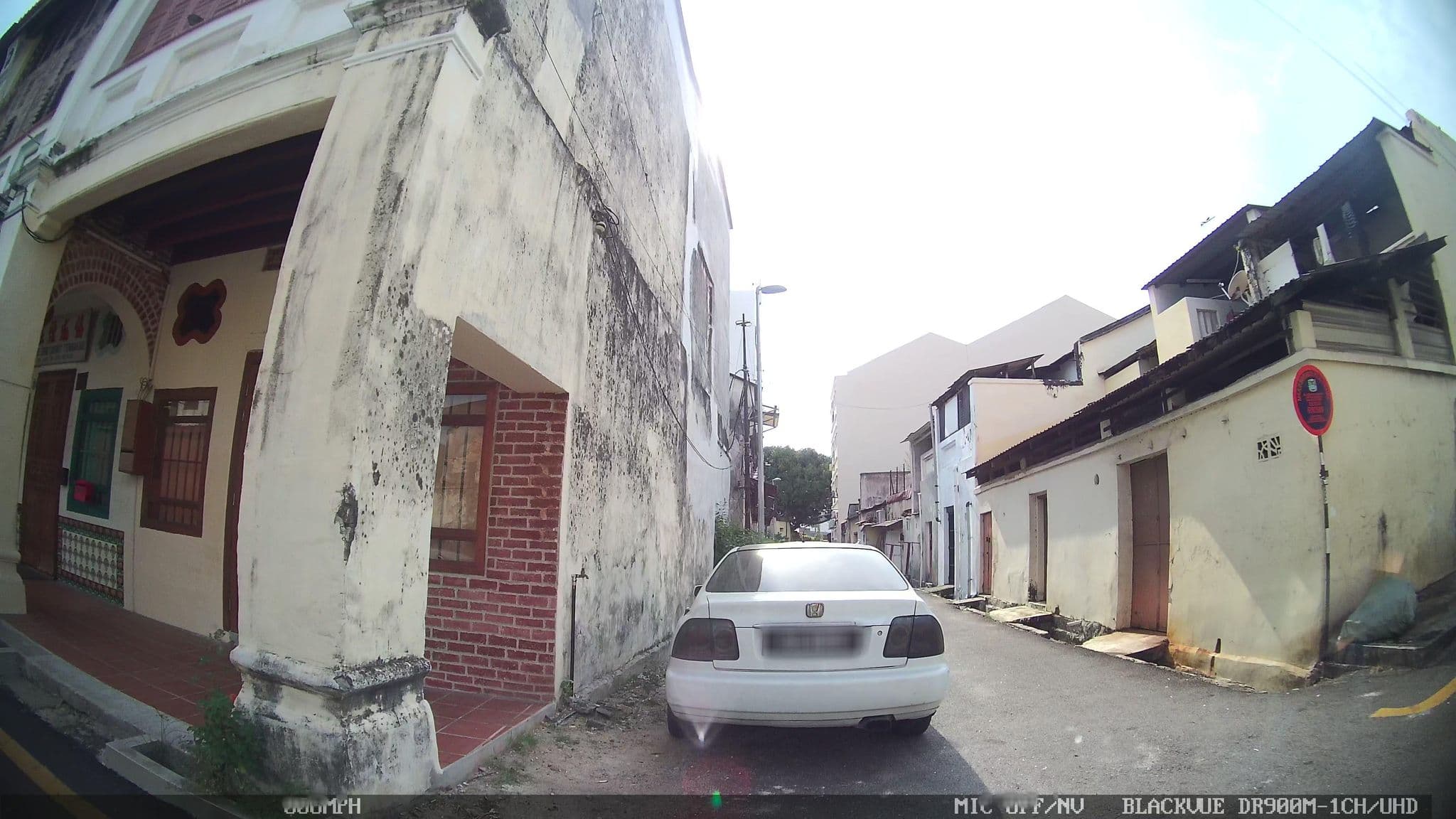 Street view near Bright Olive Cafe & Lodge, George Town — © kaart_4 (CC BY-SA · Mapillary)
