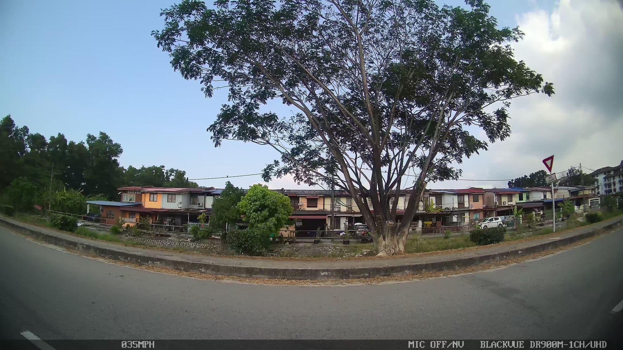 Street view near mÂ$T€R RÔÔM ^_°, Perai — © kaart_4 (CC BY-SA · Mapillary)