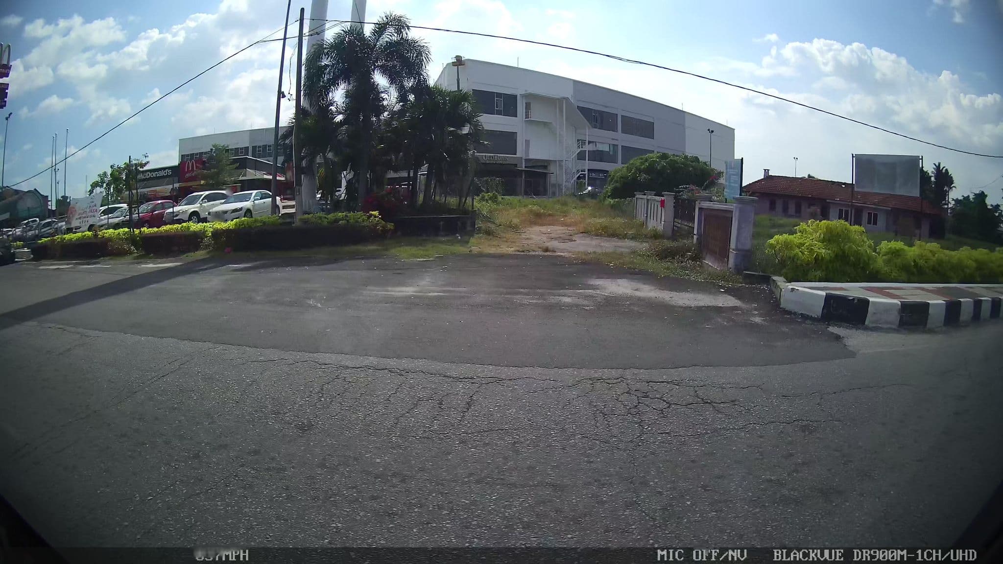 Street view near The Fullerton Hotel, Teluk Intan — © kaart_1 (CC BY-SA · Mapillary)