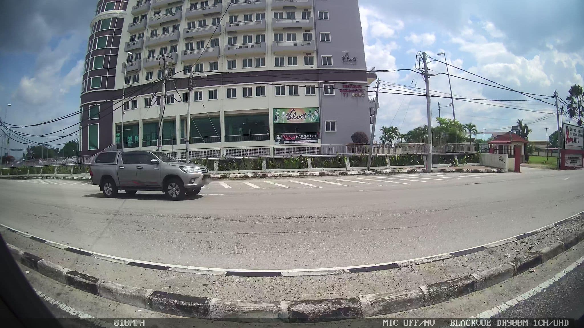 Street view near Grandcourt Hotel, Teluk Intan — © kaart_1 (CC BY-SA · Mapillary)