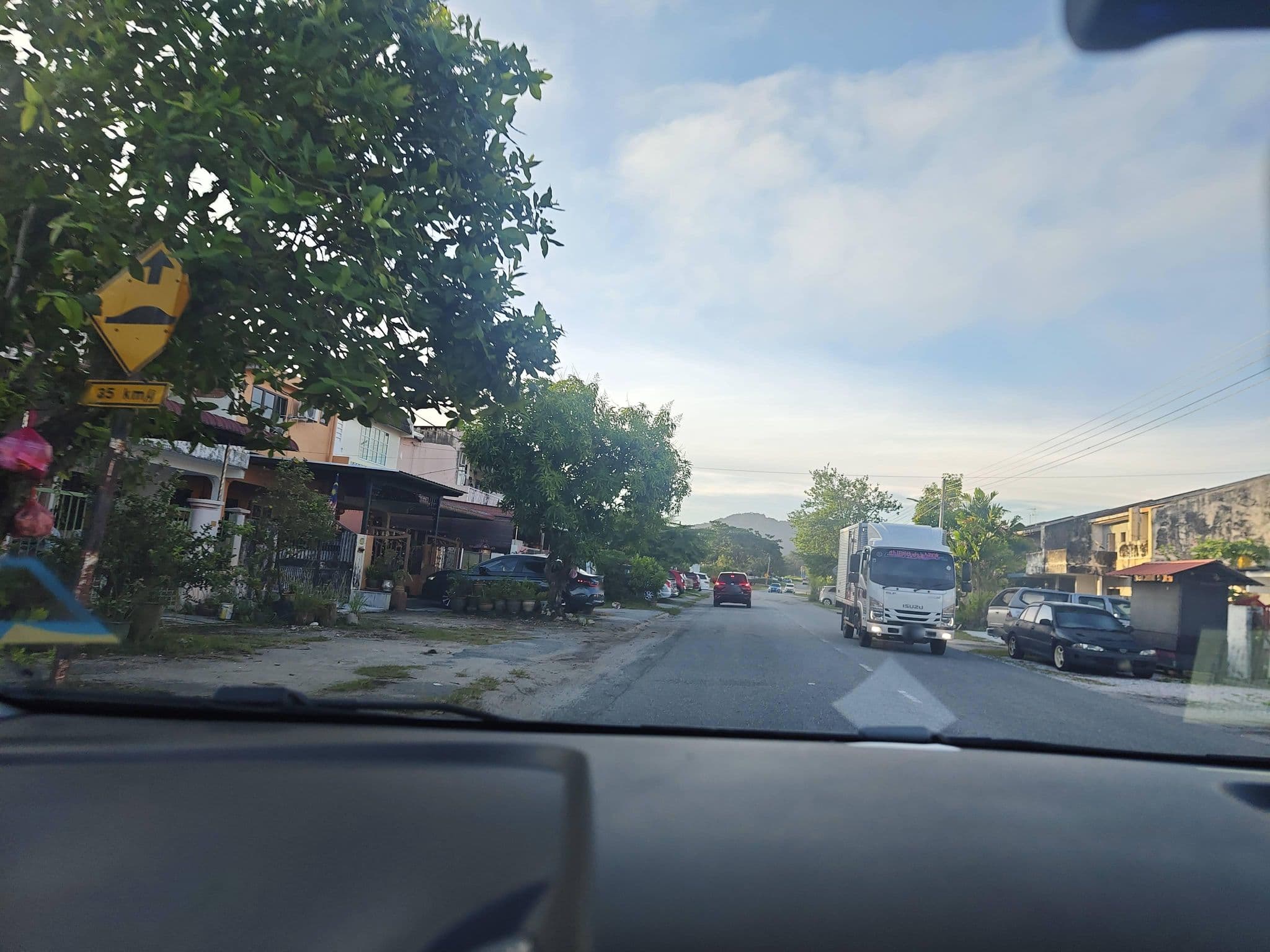 Street view near First World Hotel Genting Highland, Ipoh — © jeskierv (CC BY-SA · Mapillary)
