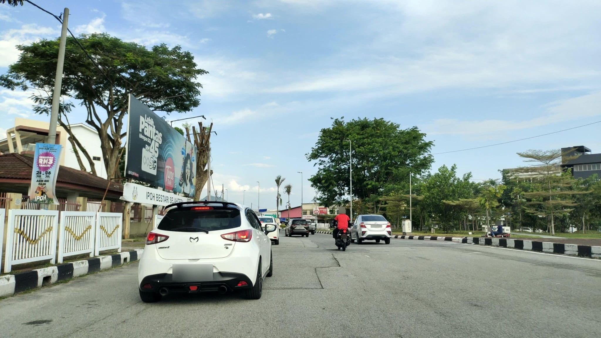 Street view near Westlake Beijing 1069, Ipoh — © zh9567 (CC BY-SA · Mapillary)