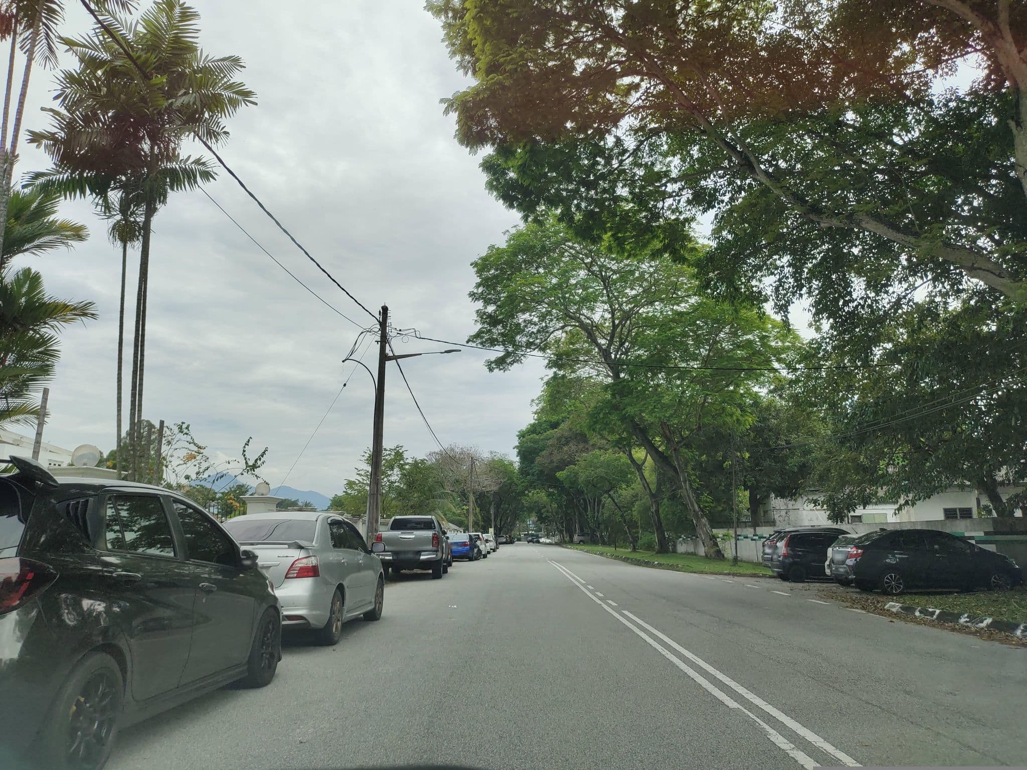 Street view near Travelodge Lobby, Ipoh — © zh9567 (CC BY-SA · Mapillary)