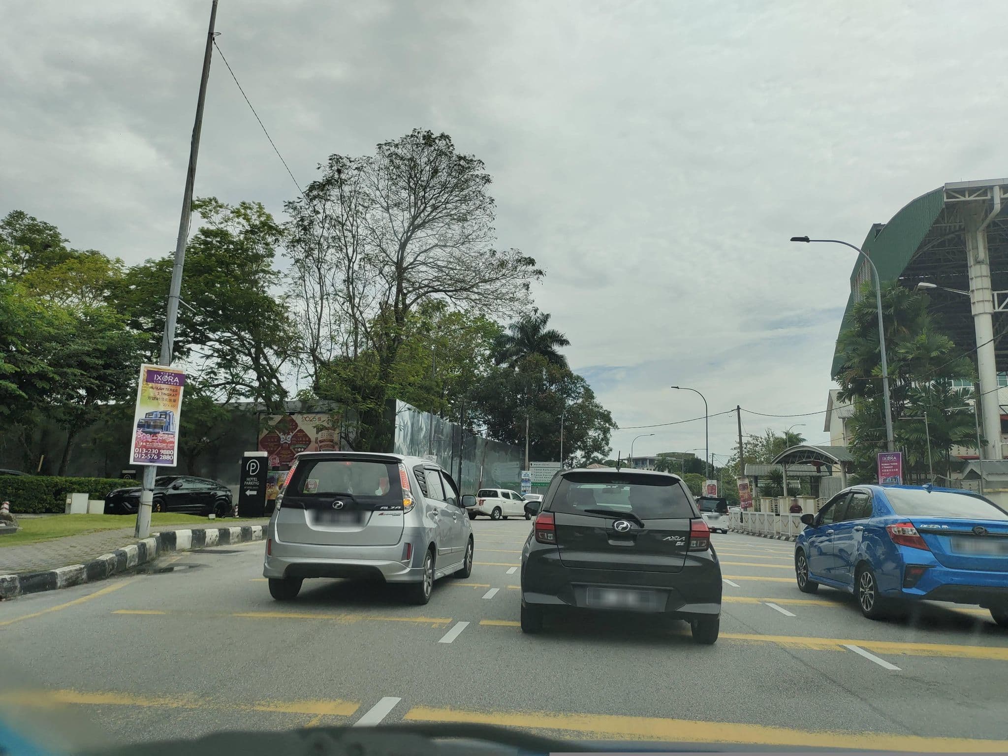 Street view near Tiffin The Weil Hotel, Ipoh — © zh9567 (CC BY-SA · Mapillary)