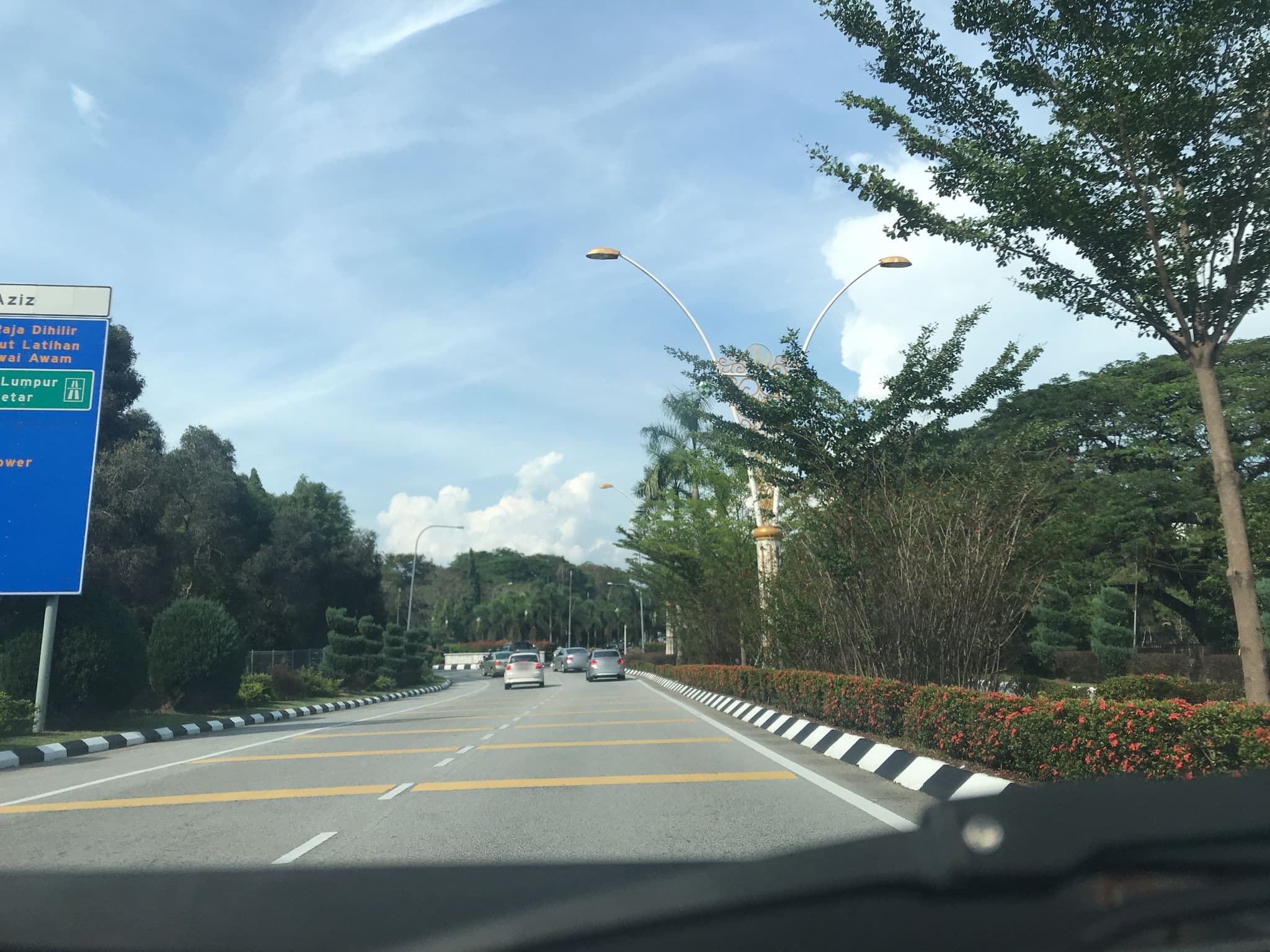 Street view near Tanah Rata Heritage Sdn Bhd, Ipoh — © awang177 (CC BY-SA · Mapillary)