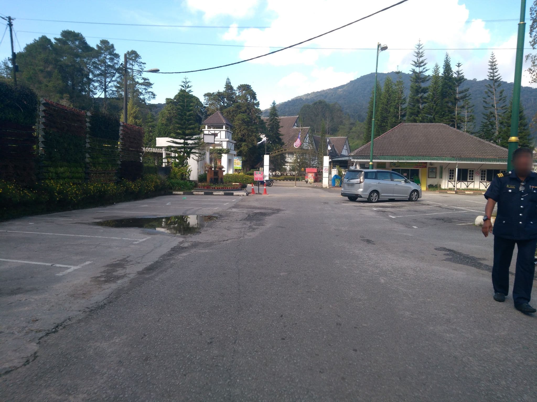 Street view near Mardi Cameron Highlands, Tanah Rata — © remonet (CC BY-SA · Mapillary)