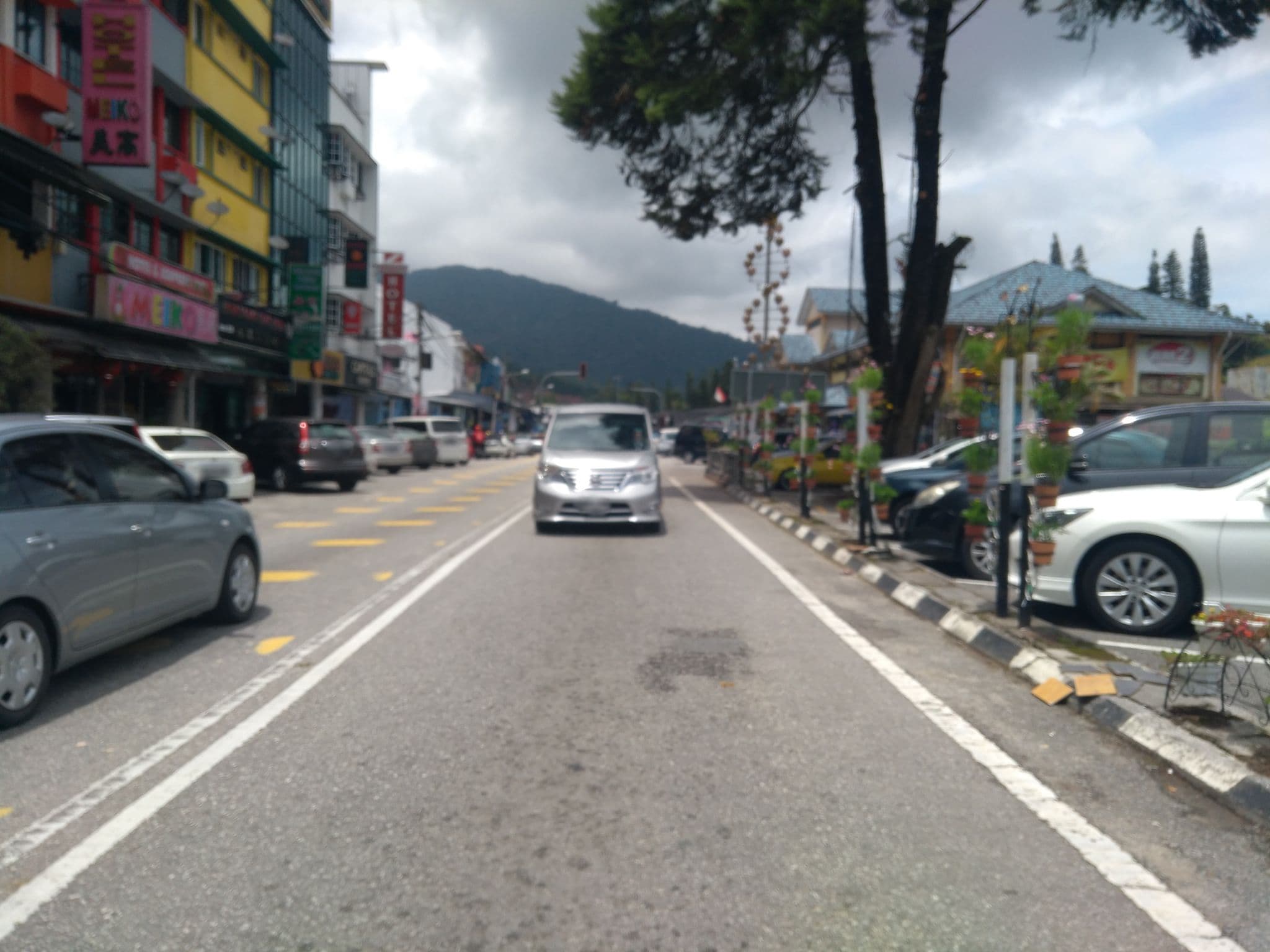 Street view near mutiara hotel Cameron Highlands, Tanah Rata — © remonet (CC BY-SA · Mapillary)