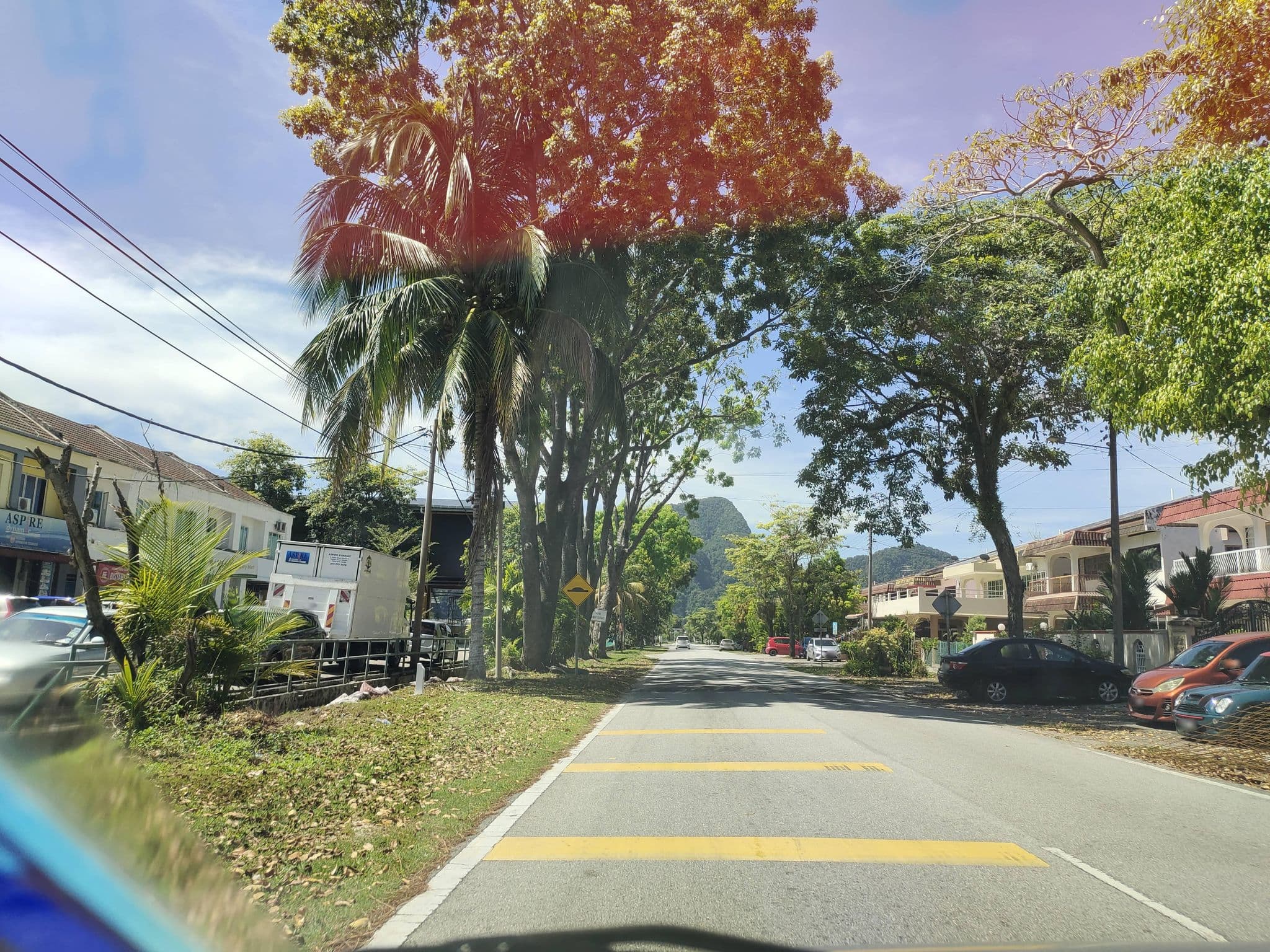 Street view near Inapan Bistari, Ipoh — © zh9567 (CC BY-SA · Mapillary)
