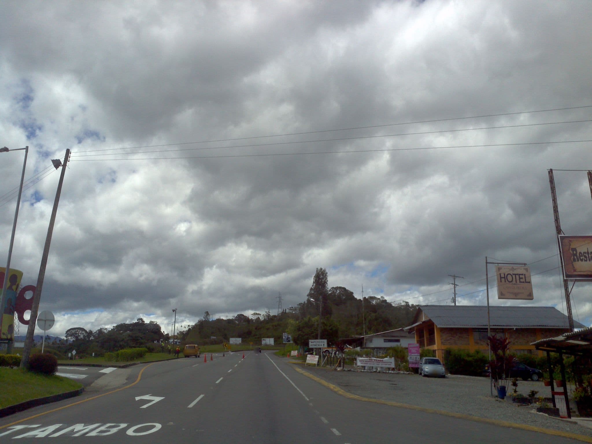 Street view near Mesón de Piedra, Filandia — © humano (CC BY-SA · Mapillary)