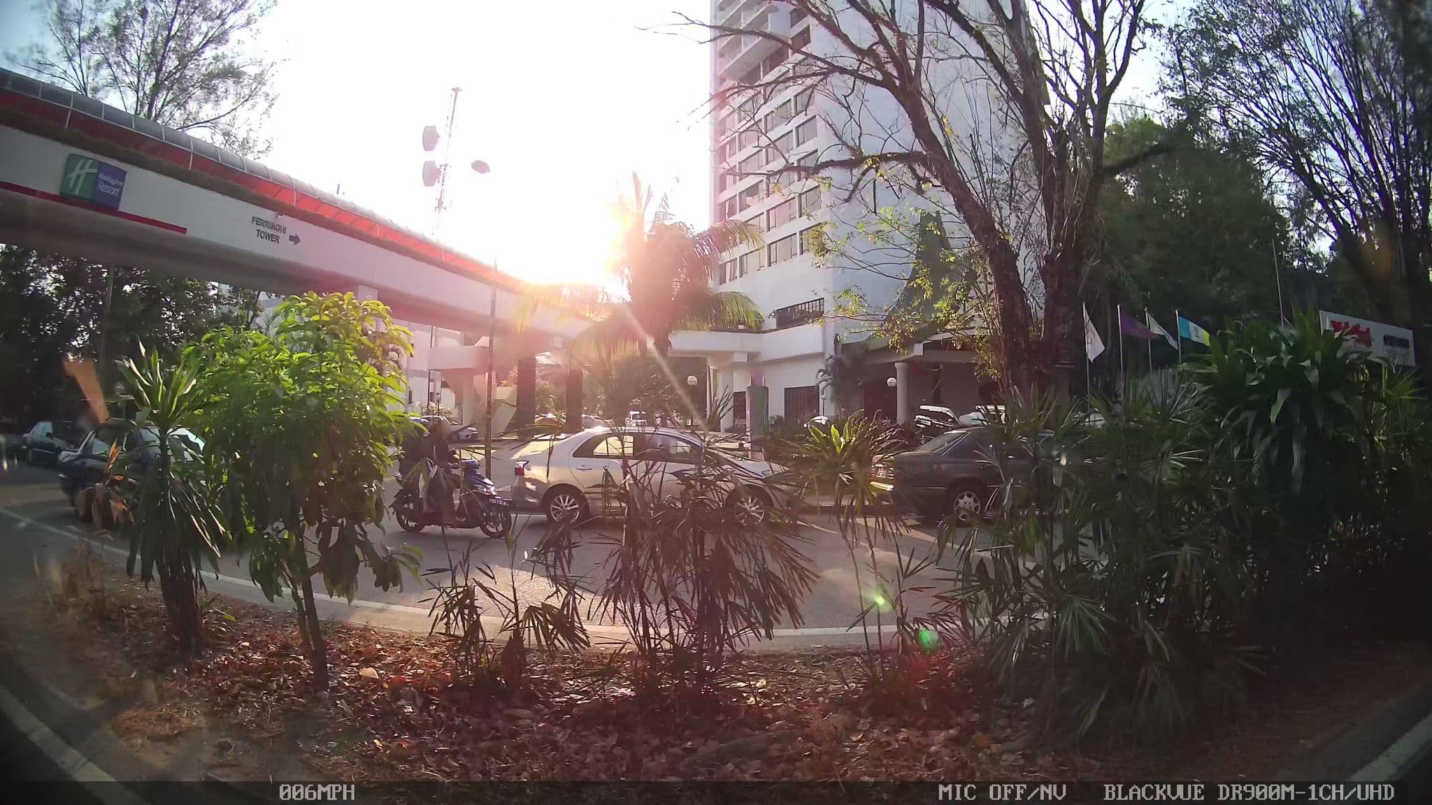Street view near Level 5, Holiday Inn Resort, Batu Feringgi — © kaart_1 (CC BY-SA · Mapillary)