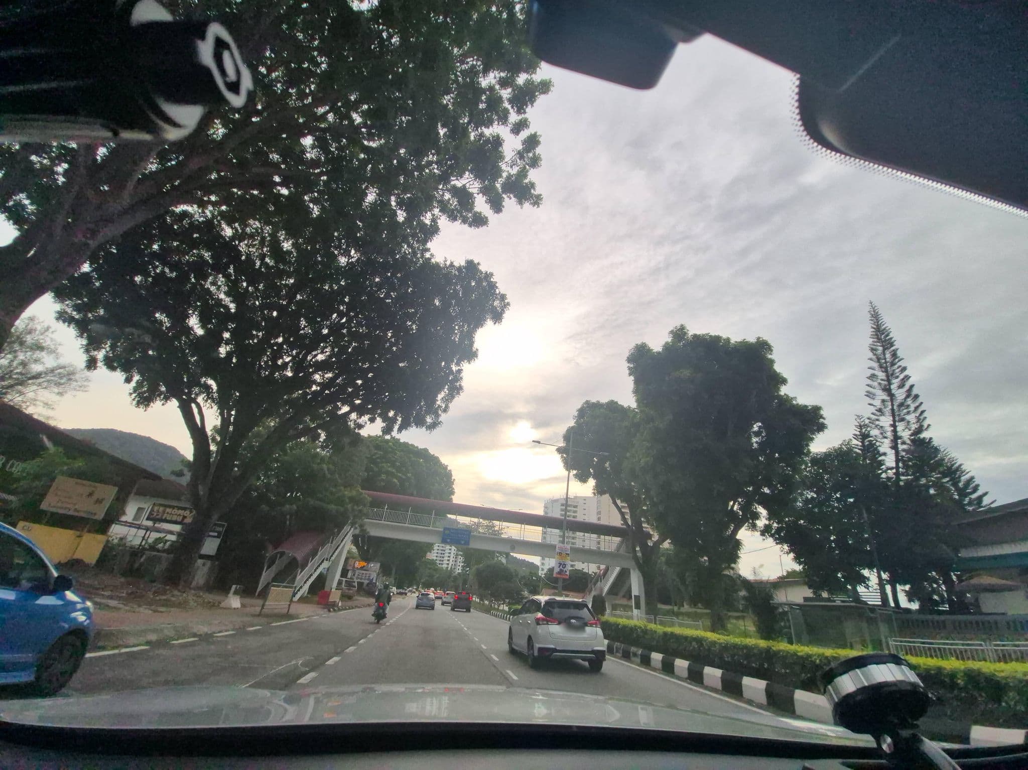 Street view near Sea Home Boutique, Tanjung Bungah — © lin_wang (CC BY-SA · Mapillary)