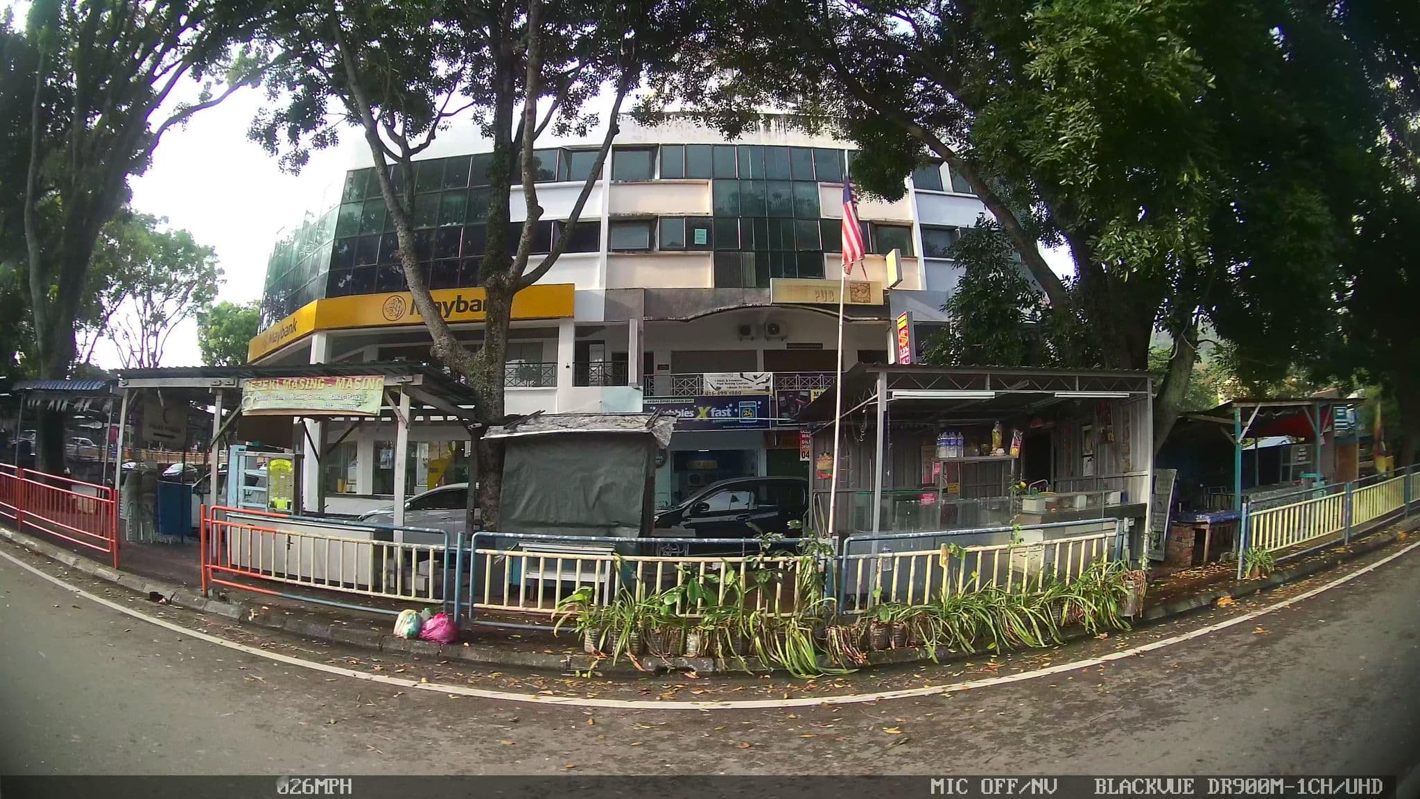 Street view near Seaview Holiday Homestay, Tanjung Bungah — © kaart_4 (CC BY-SA · Mapillary)