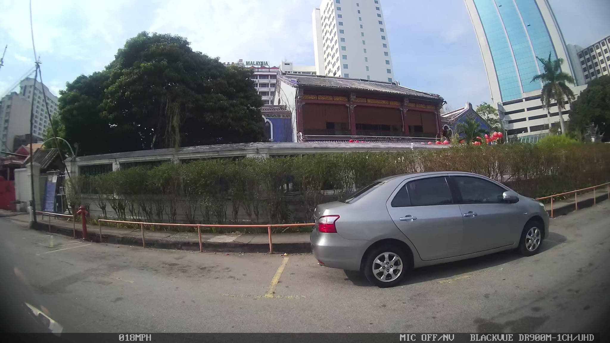 Street view near Swimming Pool @ The Edison, George Town — © kaart_4 (CC BY-SA · Mapillary)