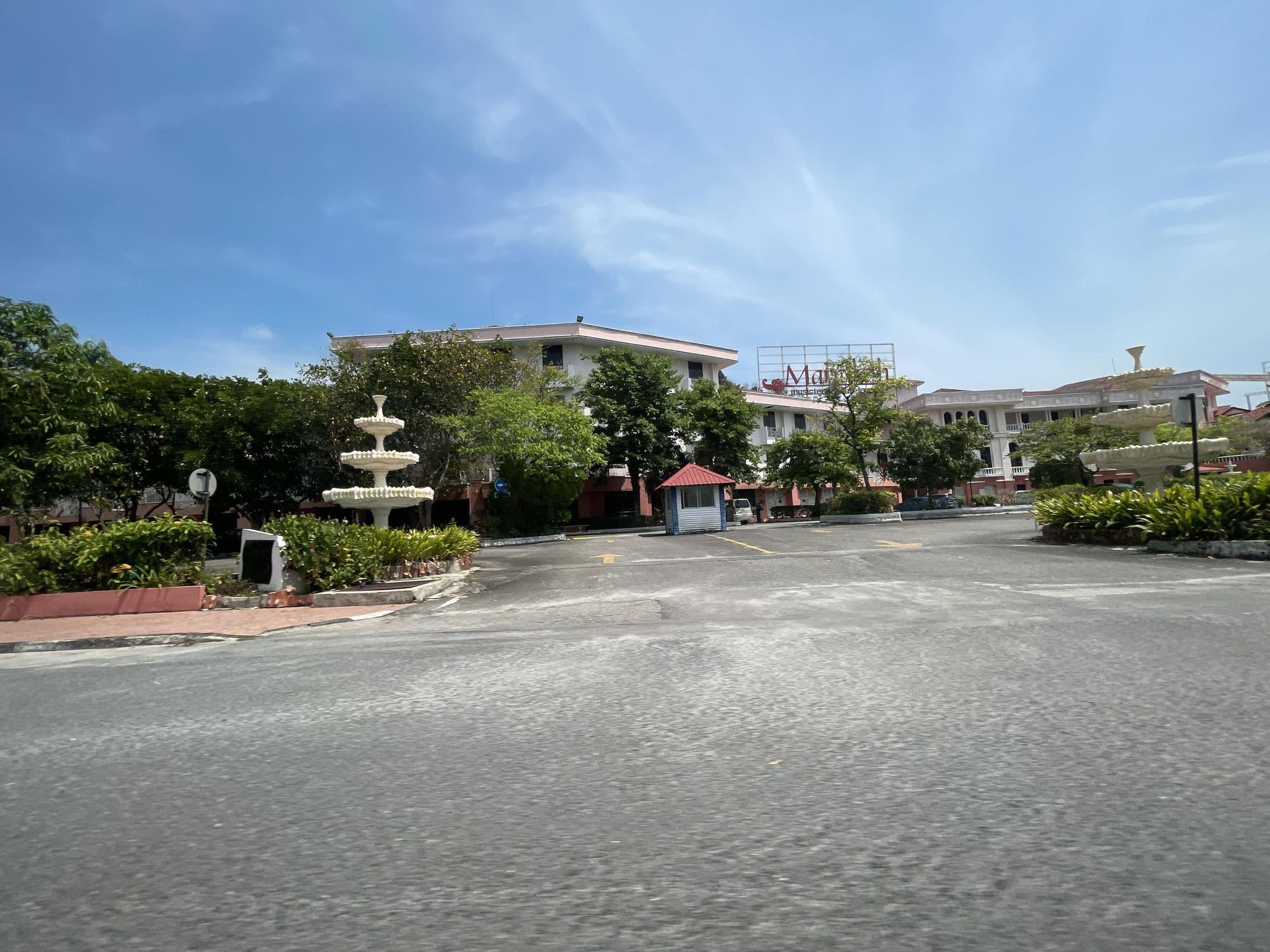 Street view near Room 8331 Aseania hotel, Pantai Cenang — © filipb (CC BY-SA · Mapillary)