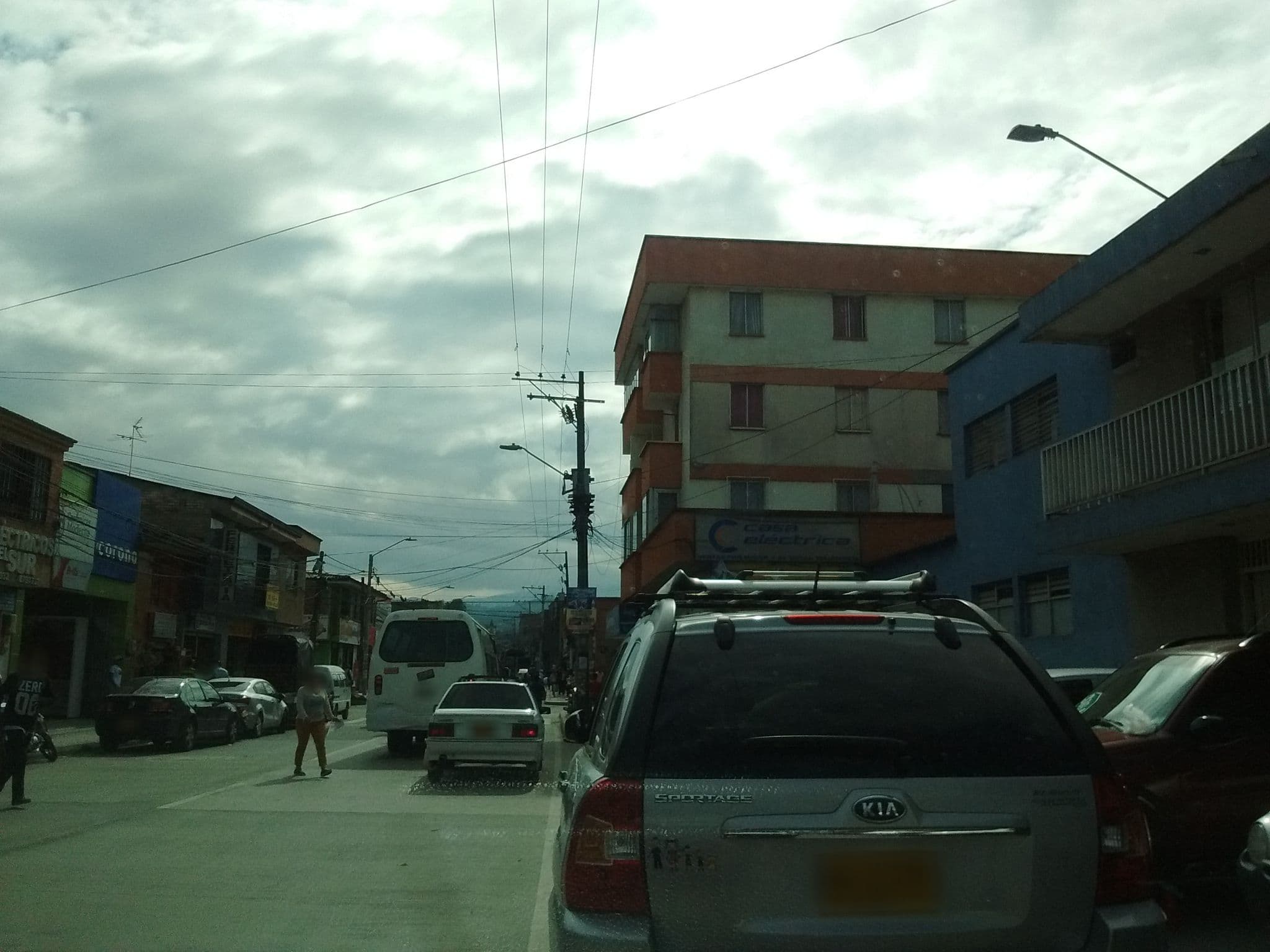 Street view near Las Alamos, Popayán — © kaxtillo (CC BY-SA · Mapillary)