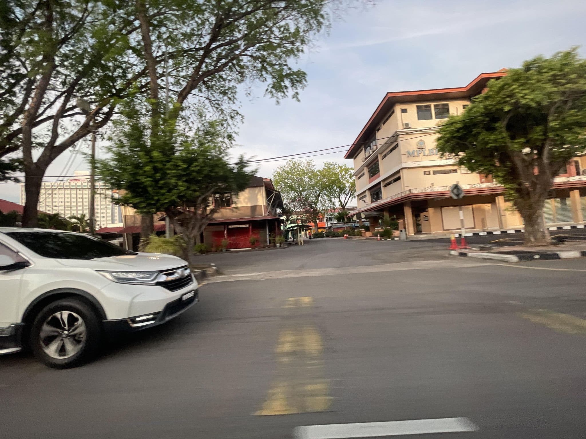 Street view near Bed Attitude Guesthouse Langkawi, Kuah — © filipb (CC BY-SA · Mapillary)
