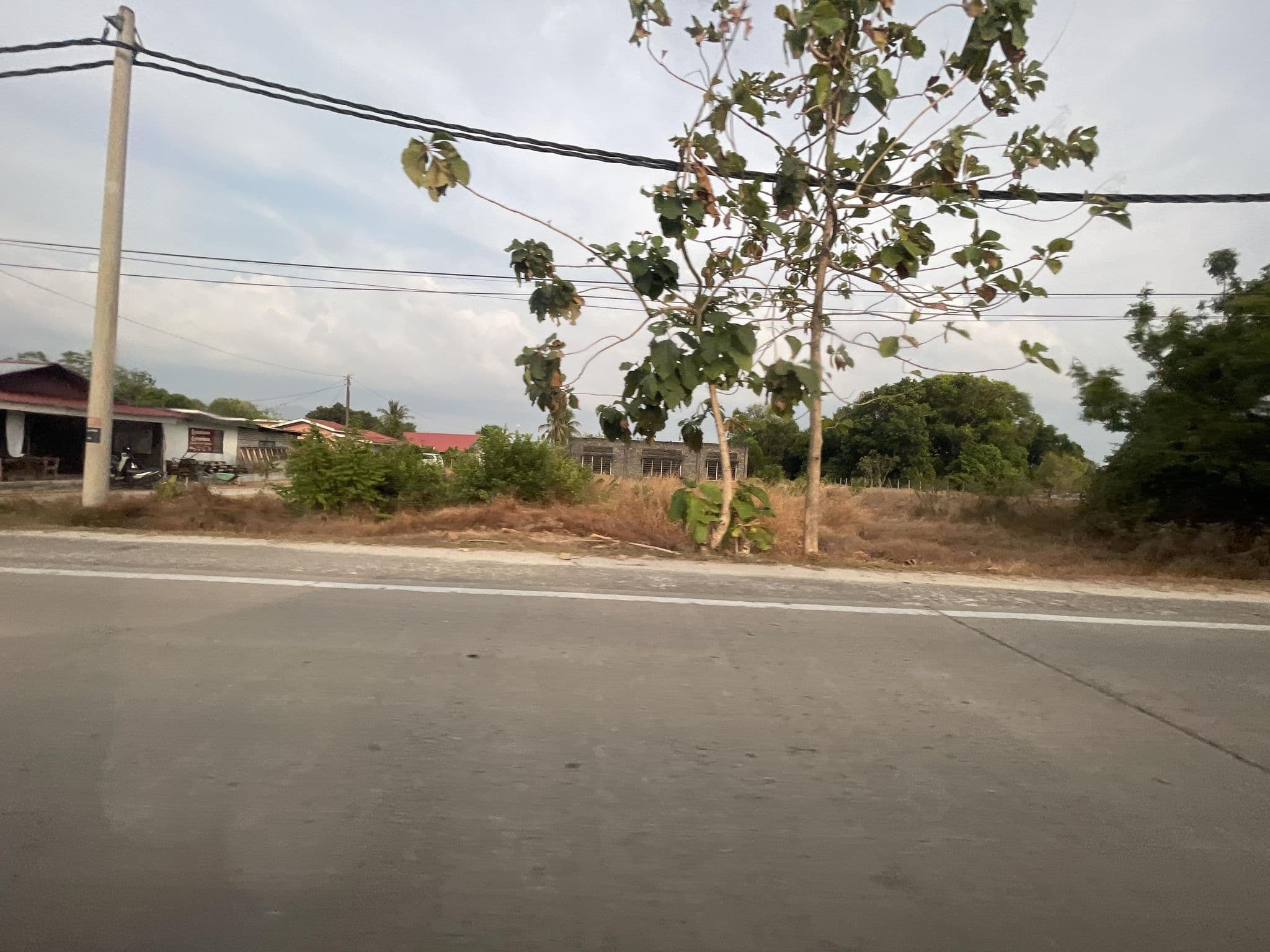 Street view near room 1127, Pantai Cenang — © filipb (CC BY-SA · Mapillary)