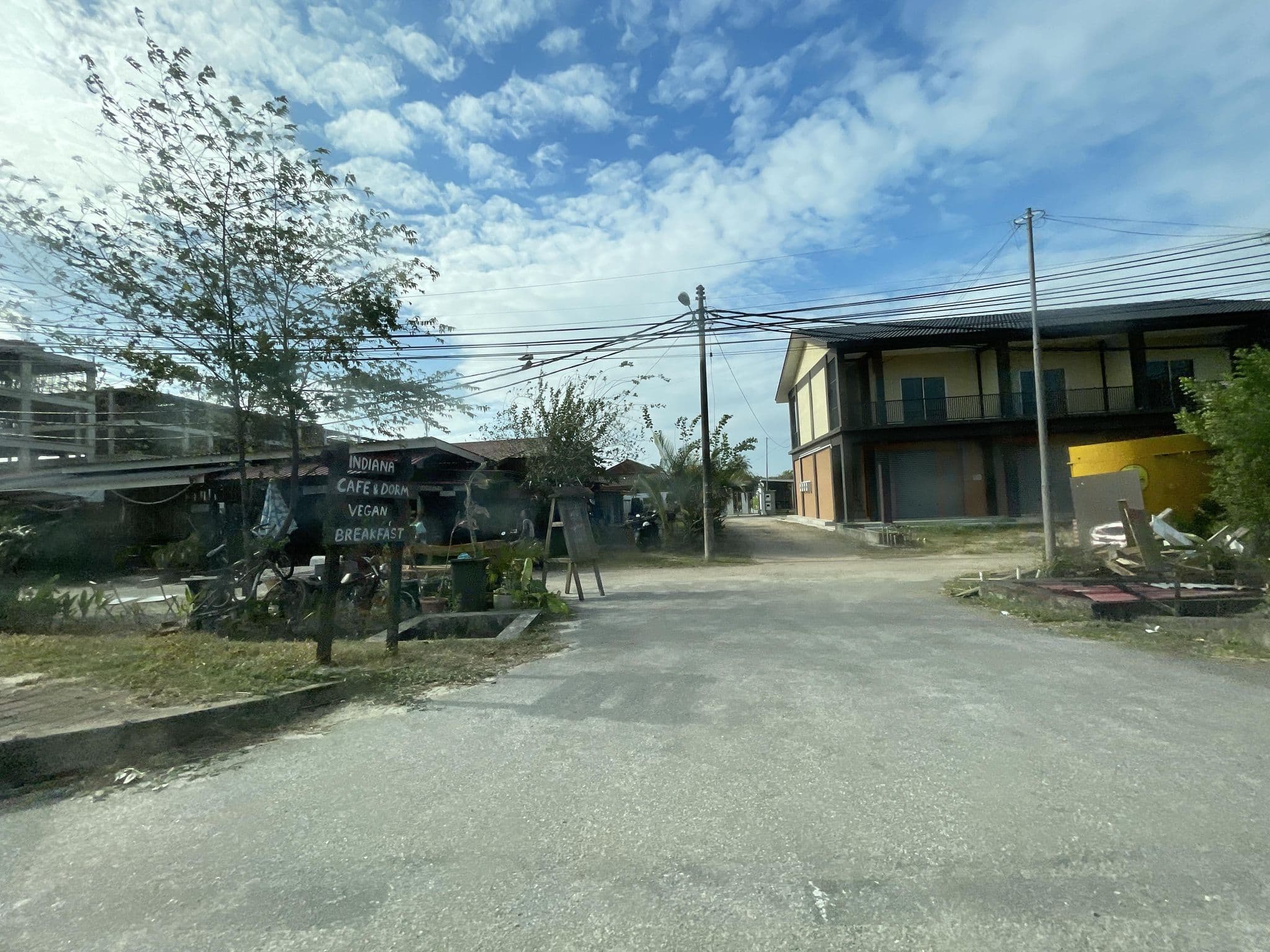 Street view near Four-F Motel, Pantai Cenang — © filipb (CC BY-SA · Mapillary)