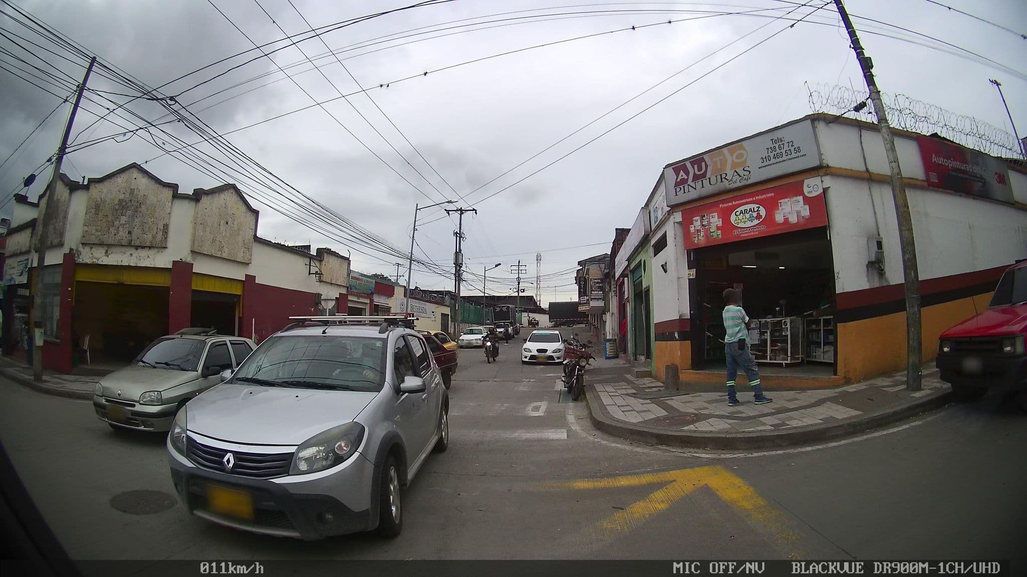 Street view near Hotel jalisco, Armenia — © kaart_2 (CC BY-SA · Mapillary)