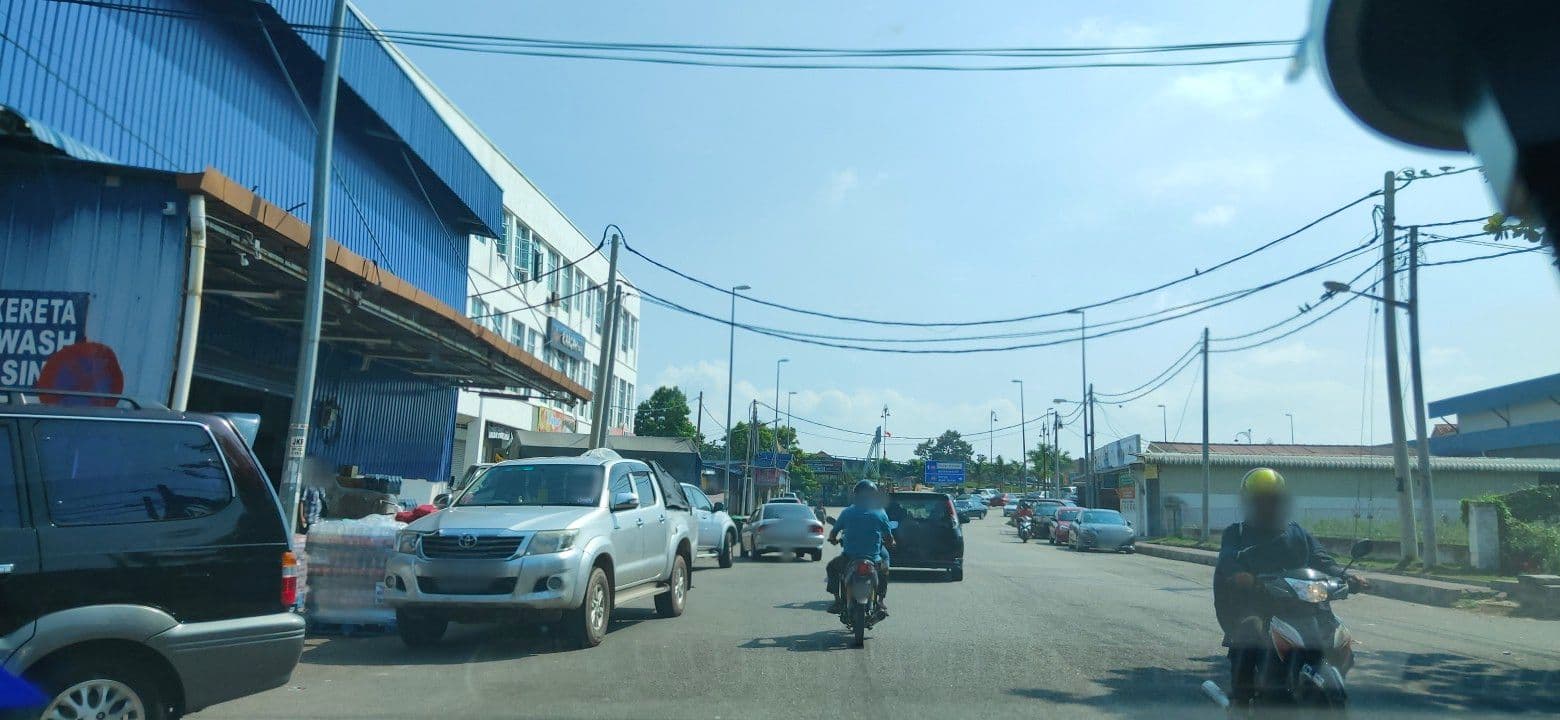 Street view near HSM. Sg Petani, Sungai Petani — © azim902 (CC BY-SA · Mapillary)