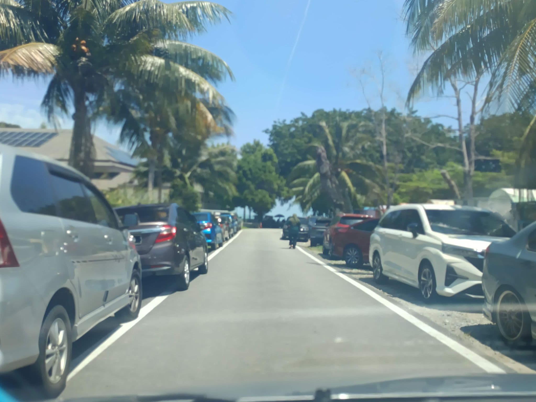 Street view near FO Department @ Ilham Resort, Kampung Teluk Kemang — © YikQin (CC BY-SA · Mapillary)